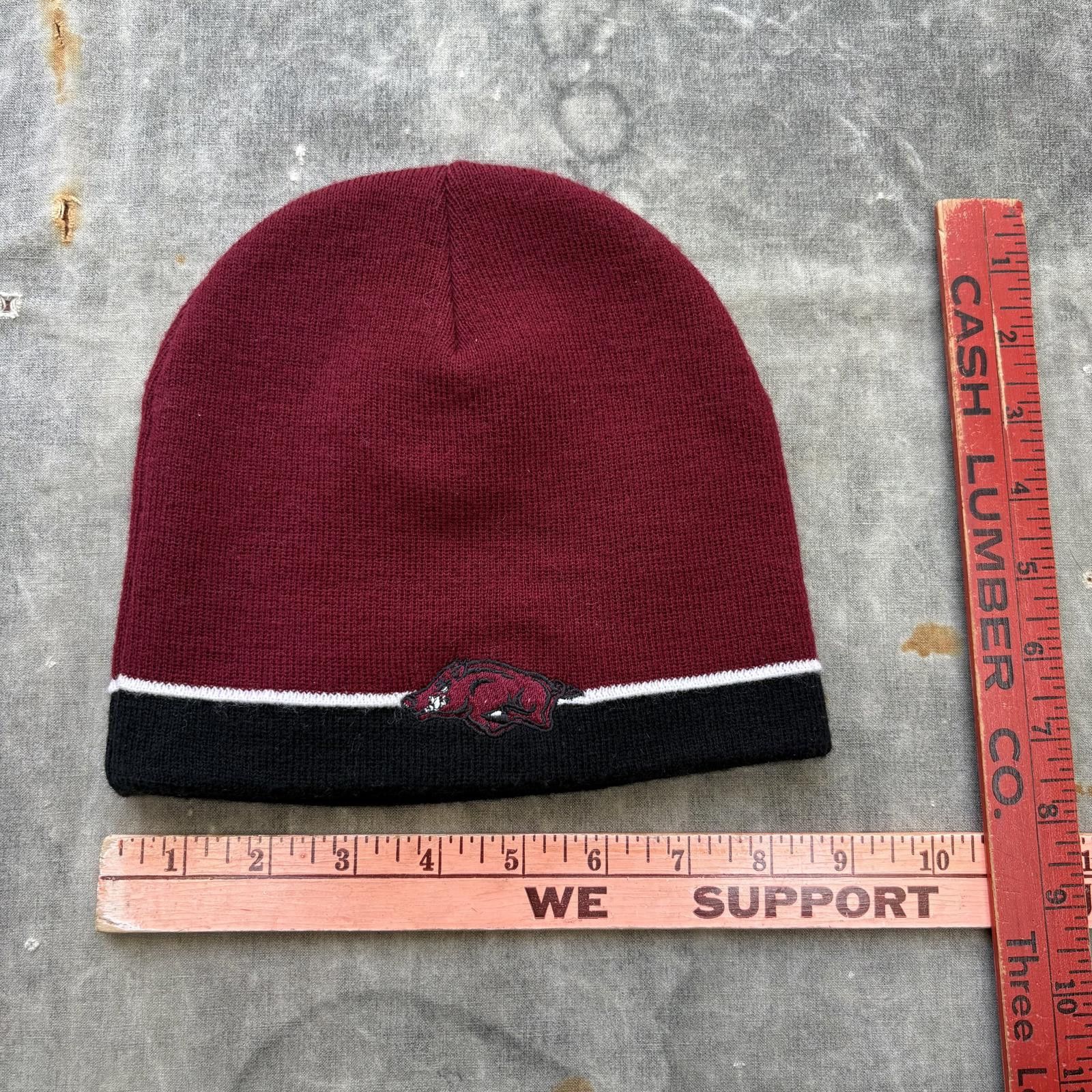 Vintage Vintage Y2K Arkansas Razorbacks Striped Embroidered Beanie Size ONE SIZE - 2 Thumbnail