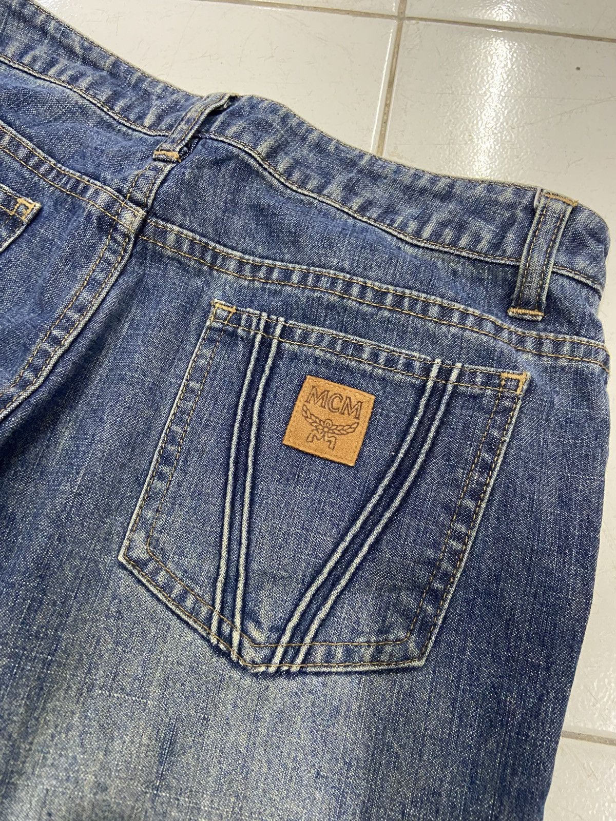 MCM MCM LEGERE STRAIGHT CUT DENIM JEANS Size US 27 - 6 Thumbnail