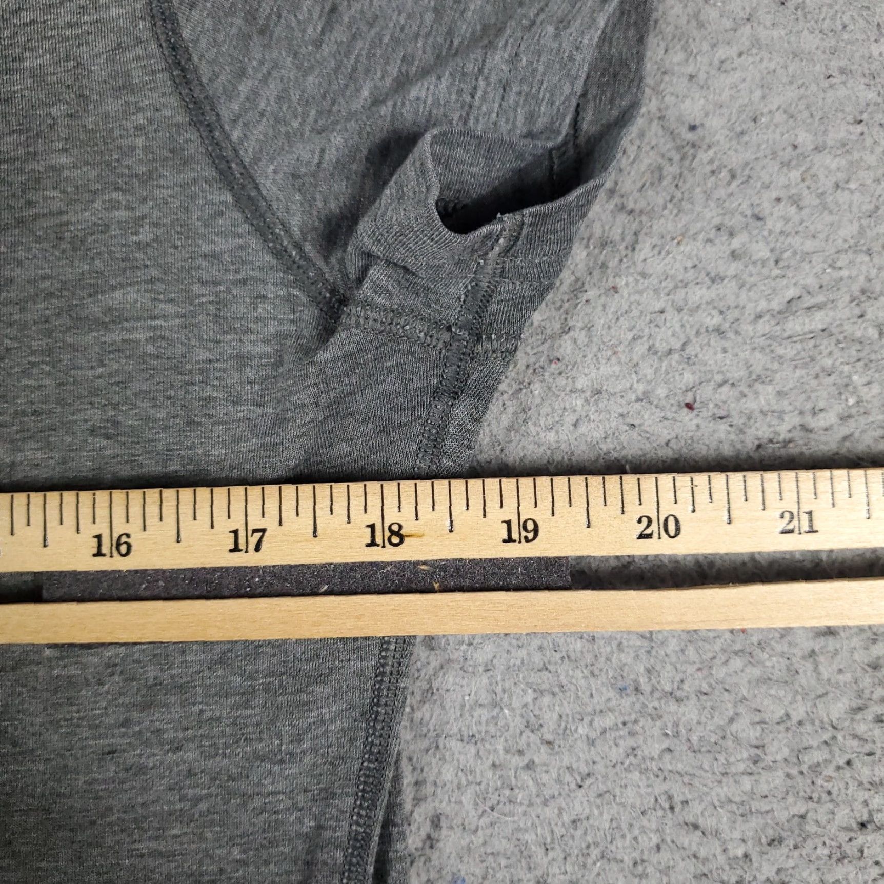 Adidas Adidas T Shirt Womens Medium Gray Short Sleeve Casual V Neck Cotton Blend Womens Size M / US 6-8 / IT 42-44 - 6 Thumbnail