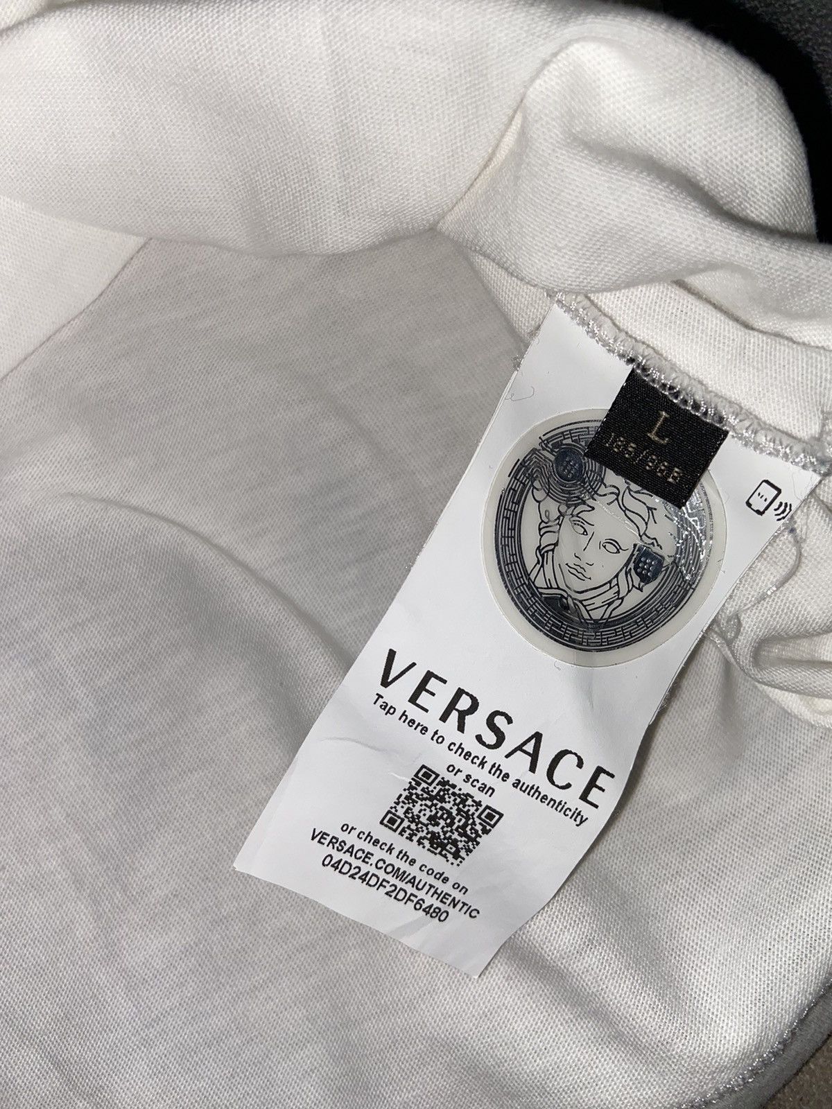 Versace VERSACE SPELL OUT WHITE TEE Size US M / EU 48-50 / 2 - 6 Thumbnail