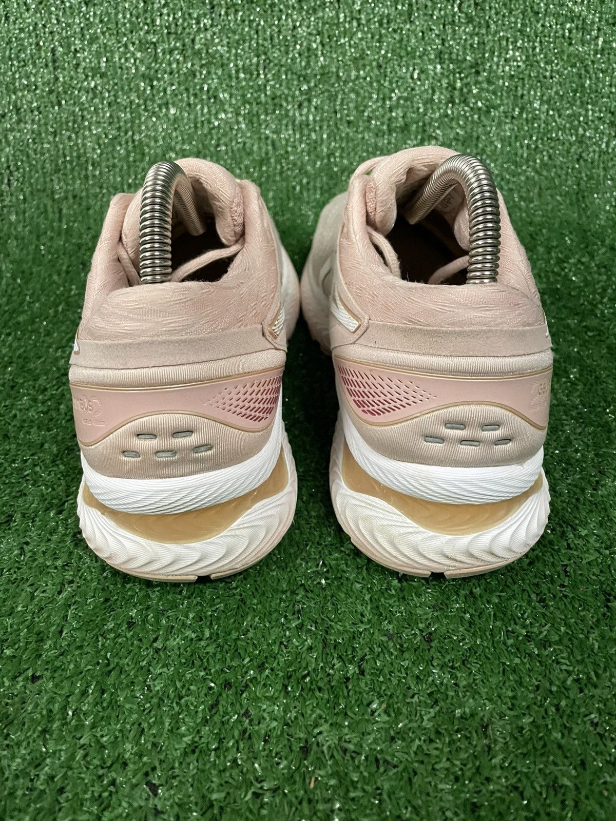 Asics Size 9 - ASICS GEL-Nimbus Pink Size US 9 / IT 39 - 3 Thumbnail