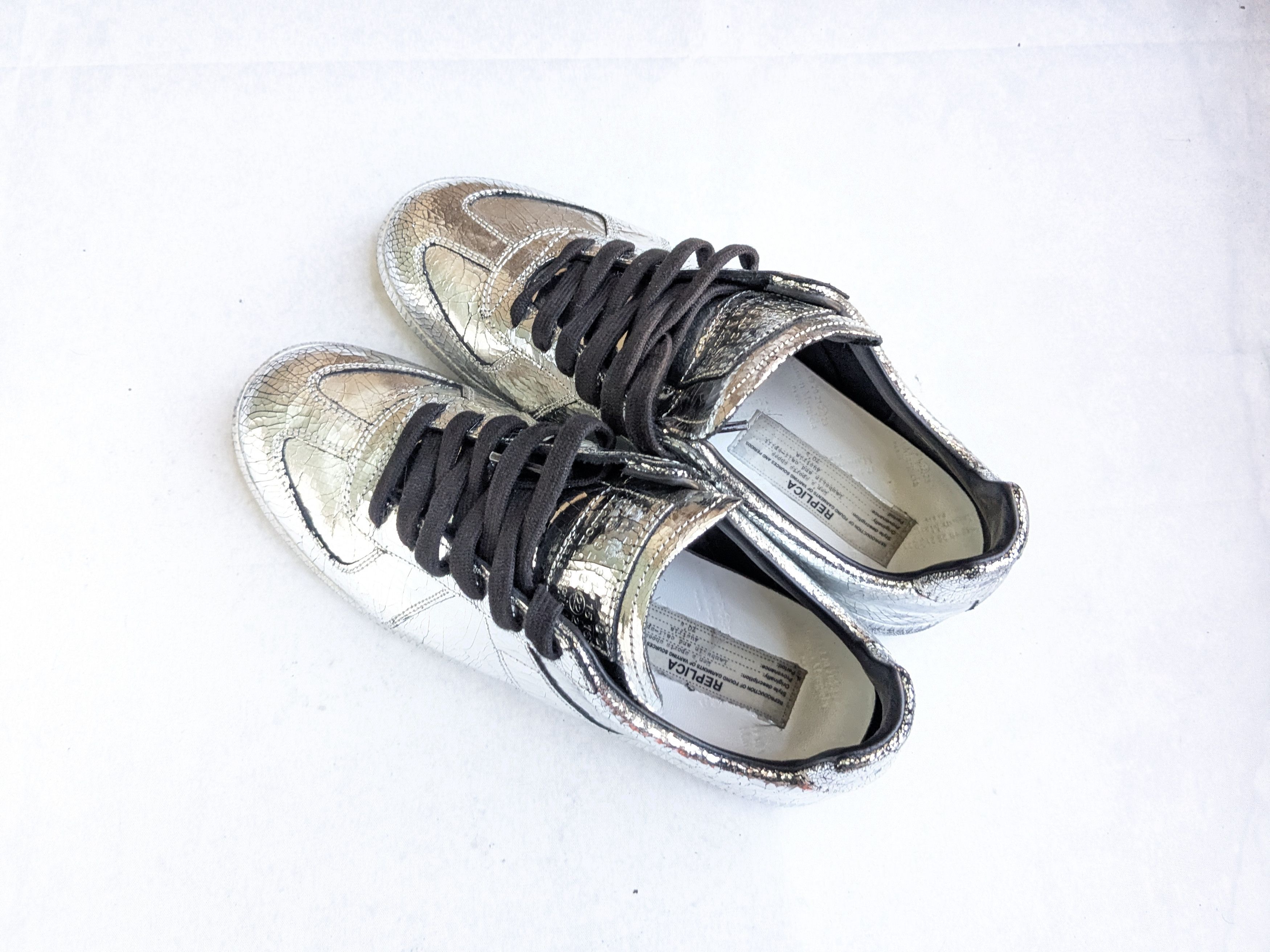 Maison Margiela Maison Margiela Replica GAT Silver Black Cracked 9 42 Size US 9 / EU 42 - 13 Thumbnail
