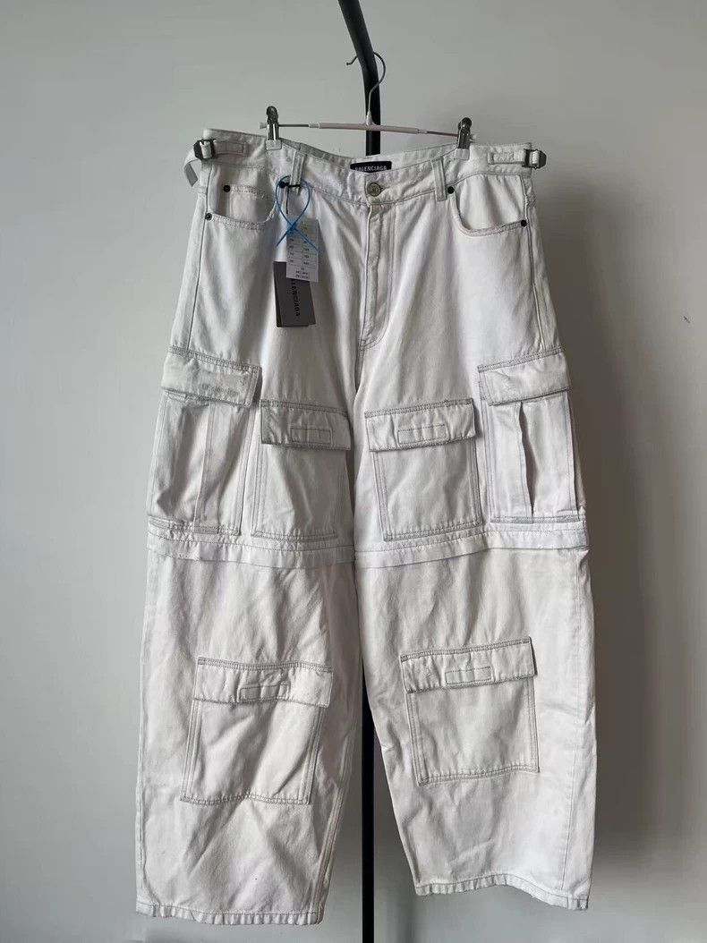 Balenciaga Balenciaga Solid color wide leg jeans with multiple pocket Size US 36 / EU 52 - 1 Thumbnail