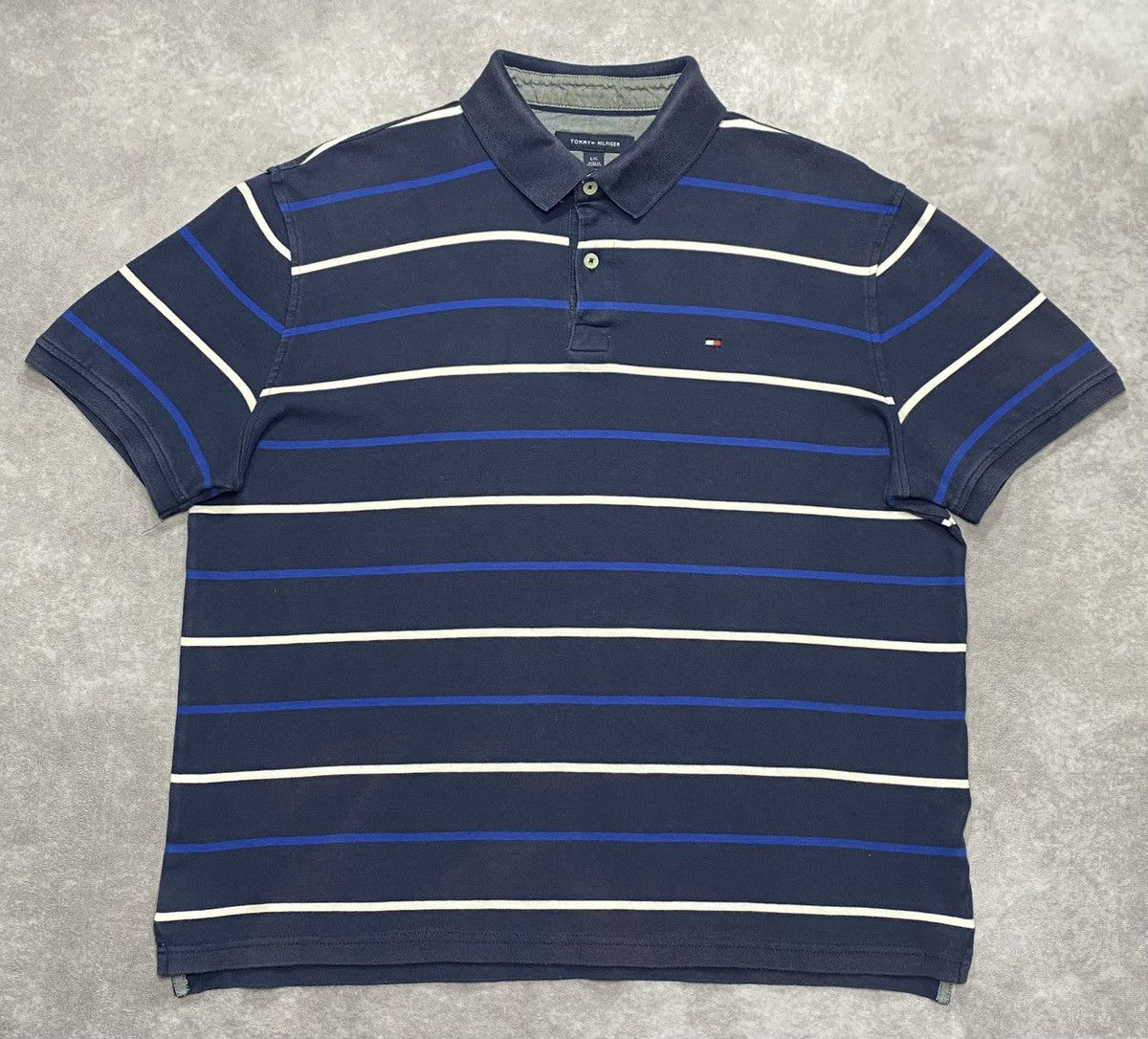 Tommy Hilfiger Vintage Tommy Hilfiger Blue/White Striped Polo Shirt Size US L / EU 52-54 / 3 - 1 Thumbnail