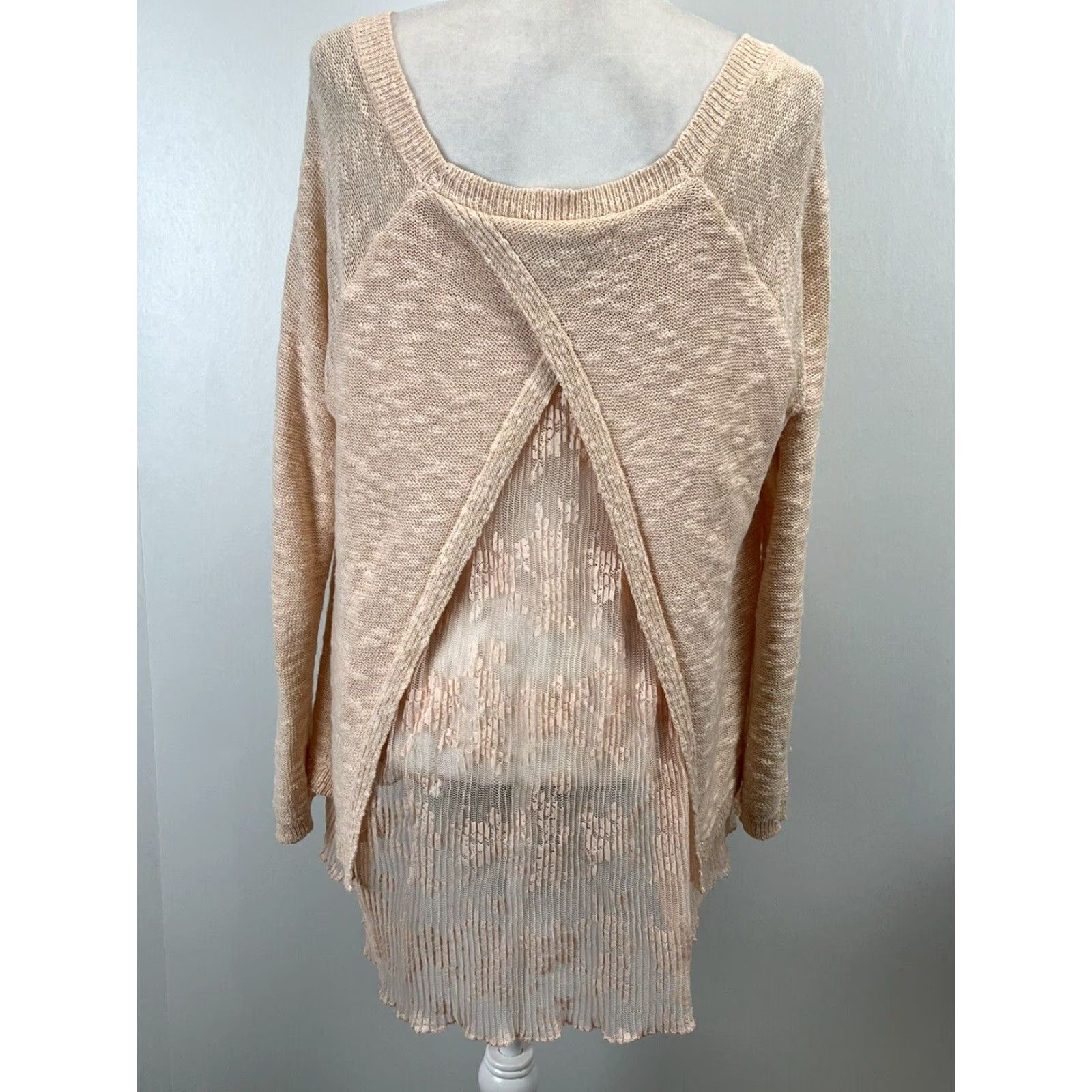 Torrid Torrid Blush Split Back Knit Sweater Top Sz 1 1X Plus Pink Lace Hem Women’s Sweater Pullover Long Sleeve Cotton Blend Knit Round Neck VGUC Women’s Size XL / US 12-14 / IT 48-50 - 3 Thumbnail