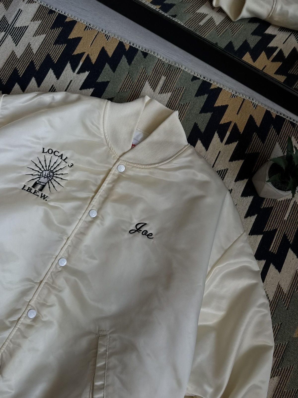 Vintage Vintage 1996 Local 3 I.B.E.W. USA Bomber Size US XL / EU 56 / 4 - 6 Thumbnail