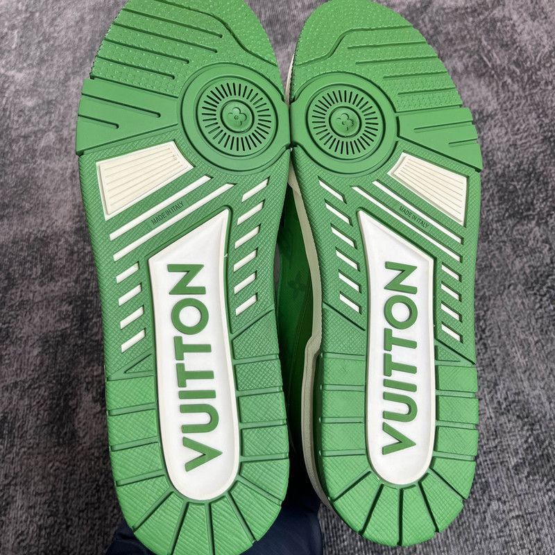 Louis Vuitton Louis Vuitton Green and White Low-Top Sneakers -2508 Size US 10.5 / EU 43-44 - 4 Thumbnail