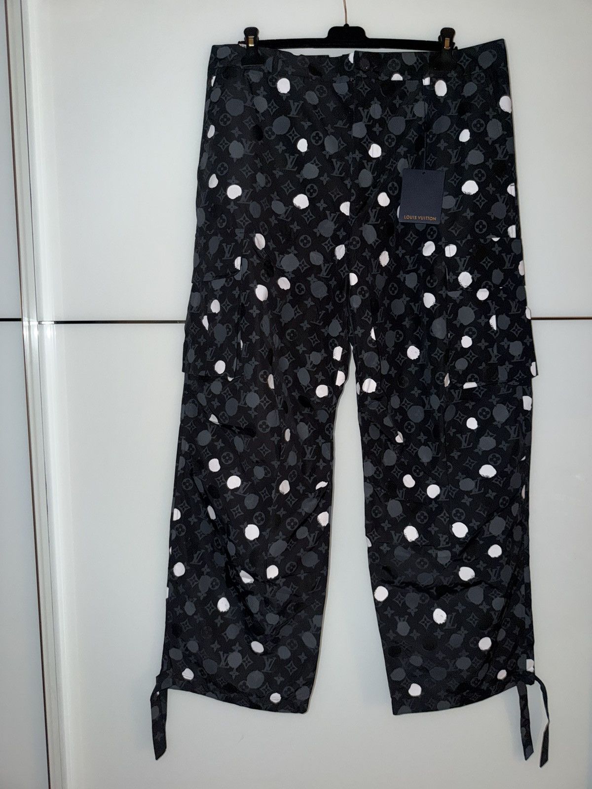 Louis Vuitton × Yayoi Kusama Louis Vuitton x Yoyoi Kusama Cargo Pants Size US 40 / EU 56 - 1 Thumbnail