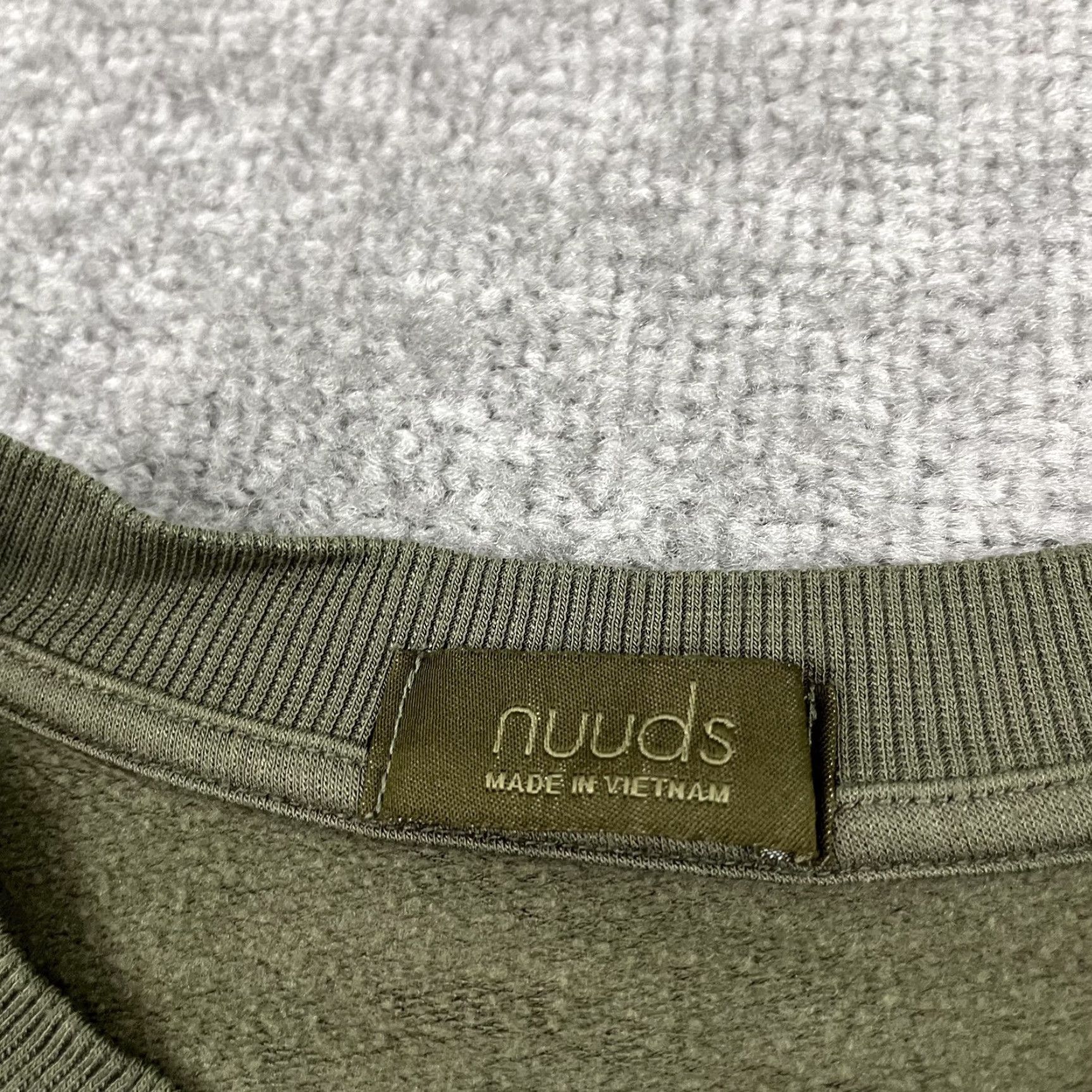 Vintage VINTAGE Nuuds Women's Cropped Sweatshirt Pullover Athletic Lounge All Seasons Green Small Size S / US 4 / IT 40 - 2 Thumbnail