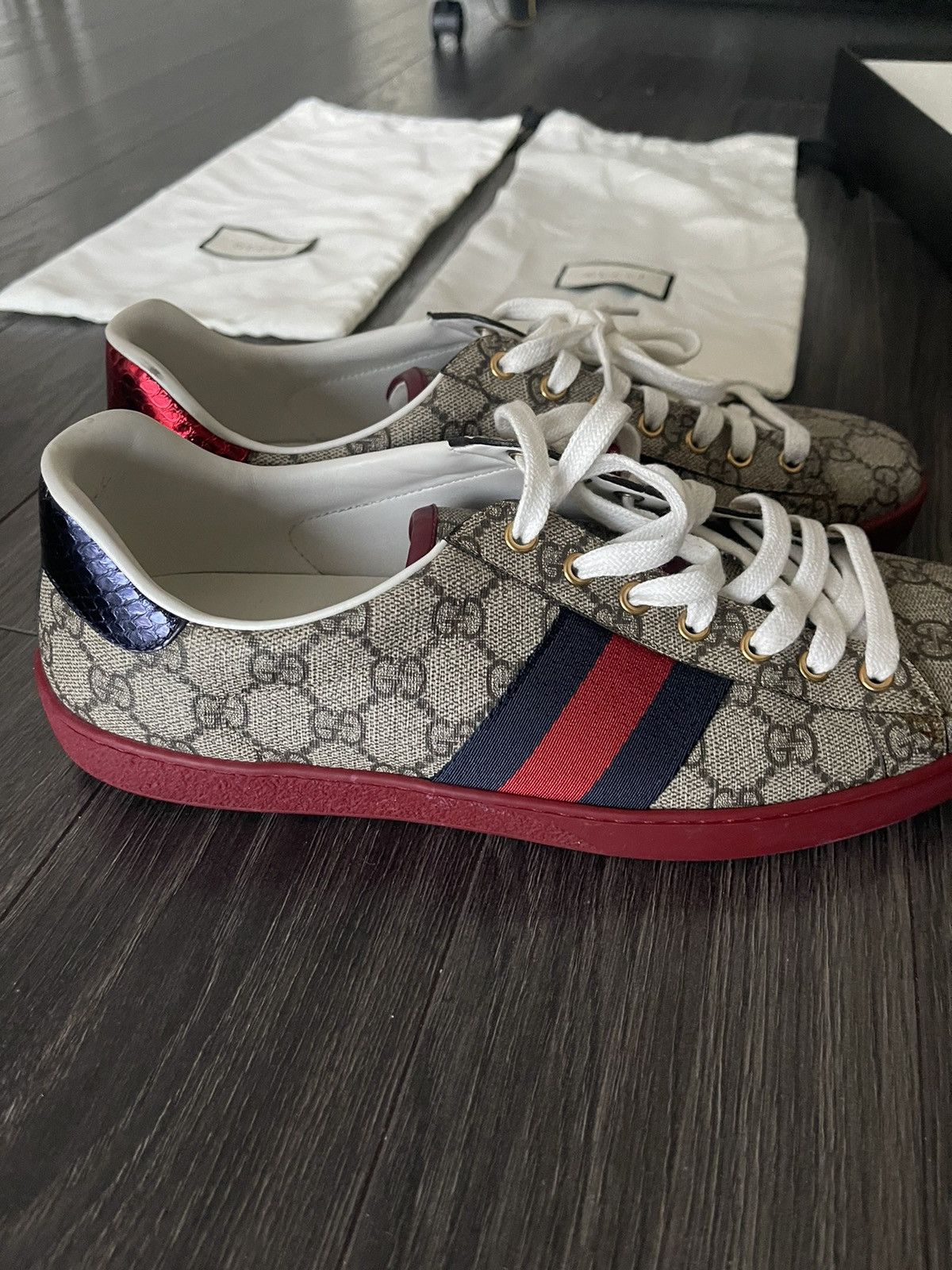 Gucci Men’s Ace GG Supreme Sneakers Size US 11 / EU 44 - 3 Thumbnail