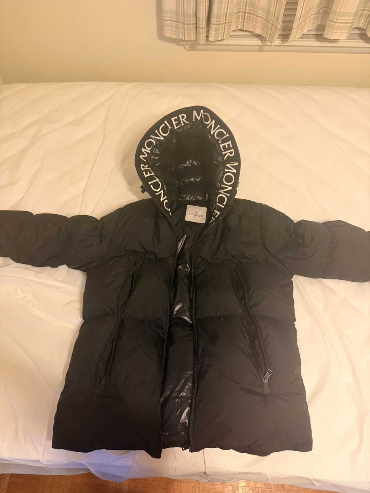 Moncler MONCLER MONTCLA 2016 puffer Size US M / EU 48-50 / 2 - 1 Thumbnail