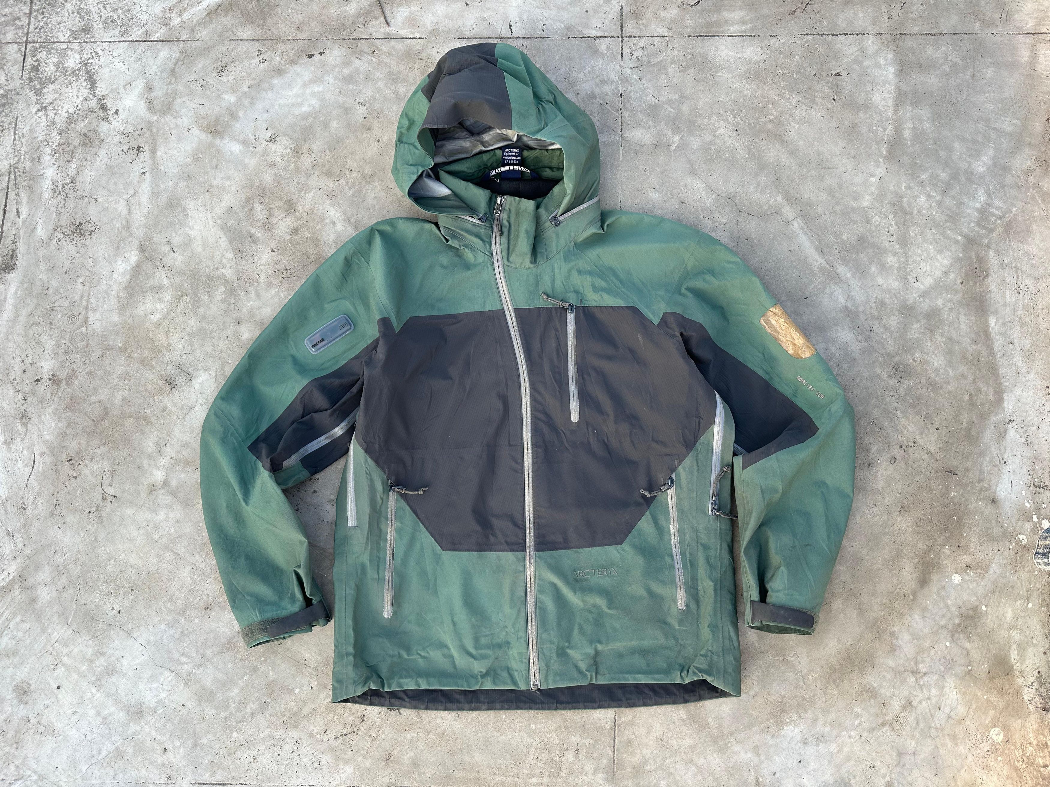 vintage Arcteryx goretex XCR Recco Jacket