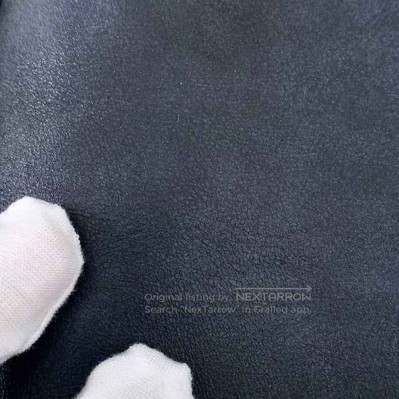 Louis Vuitton Louis Vuitton Black Fur Collar Cow Leather Waist Jacket Size XS / US 0-2 / IT 36-38 - 9 Thumbnail