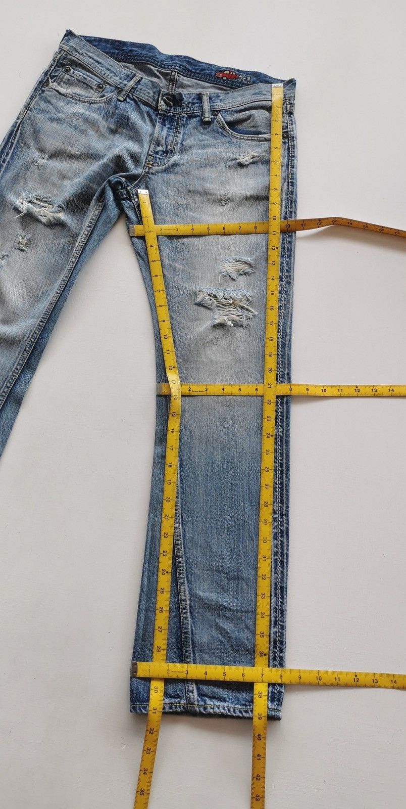 Japanese Brand Rodeo Crowns Japan Twist Leg Distressed Jeans Size US 31 - 10 Thumbnail