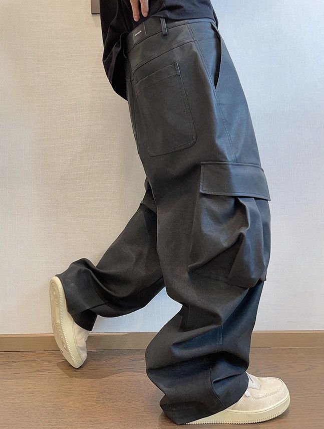 Japanese Brand × Vintage Avant garde retro huge pocket matte faux leather baggy pants Size US 32 / EU 48 - 3 Thumbnail