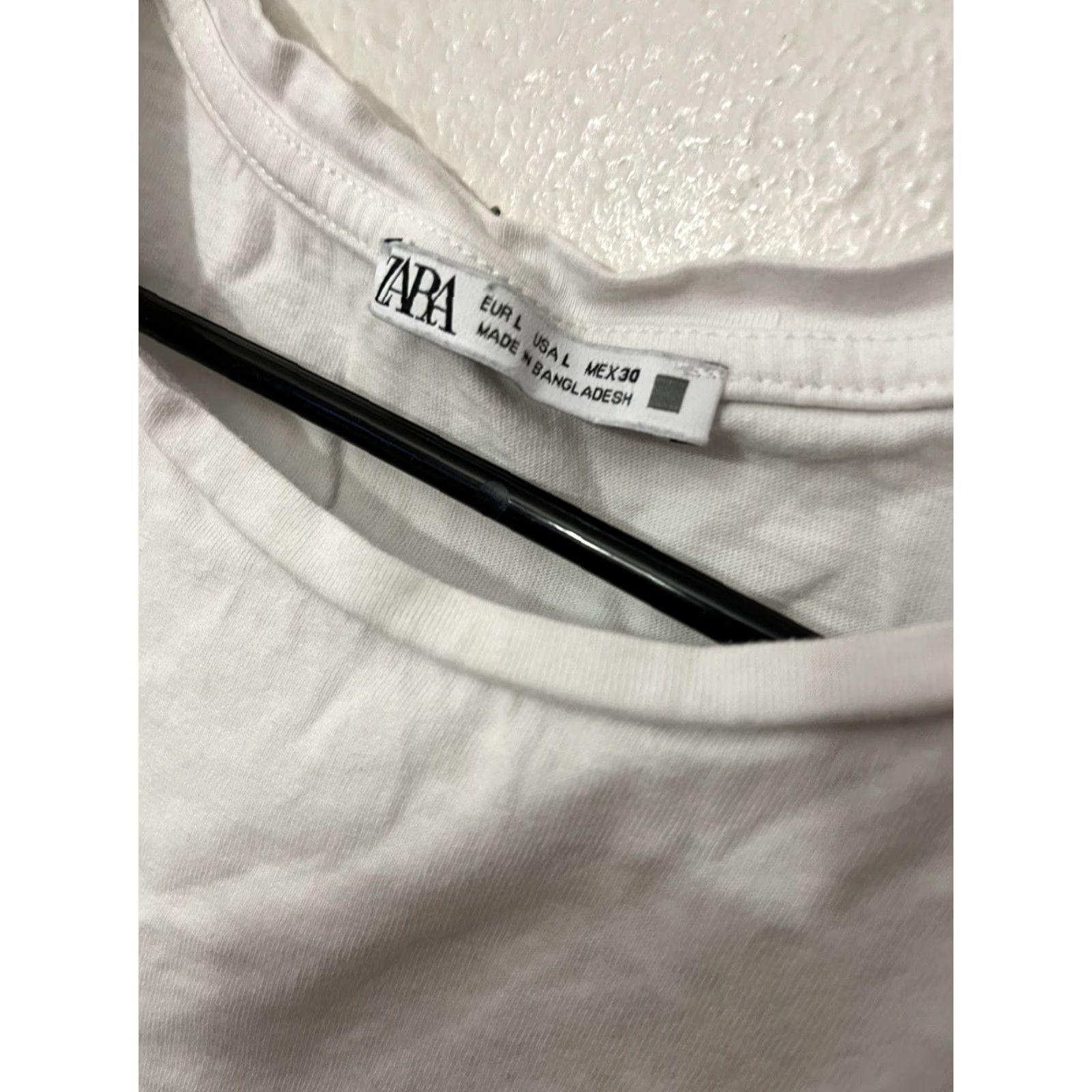 Zara Zara Womens White Solid Basic Crew Neck Sleeveless Size Large T-Shirt Size L / US 10 / IT 46 - 3 Thumbnail