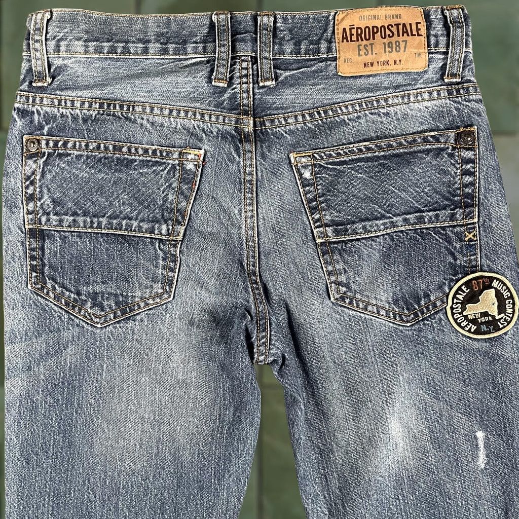 Vintage Aéropostale Essex Jeans Mens 29x30 Blue Denim Music Patch Distressed Straight Leg Rock Shirt/Jeans Size US 29 - 1 Thumbnail
