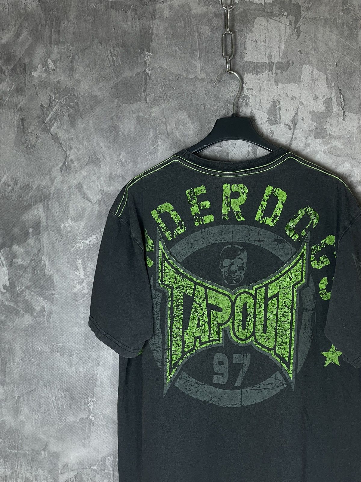 Vintage Vintage Y2K Tapout T shirt Wrestling Tribal Spellout Logo Size US XL / EU 56 / 4 - 3 Thumbnail