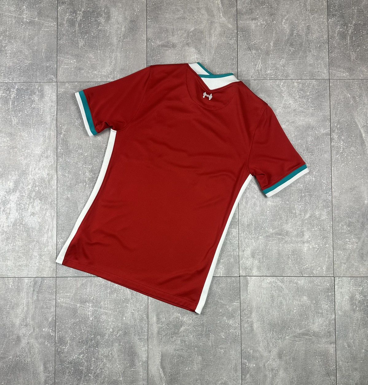 Nike Nike Liverpool Fc 2020/21 Home Soccer Jersey Cz2636-687 Size US S / EU 44-46 / 1 - 11 Thumbnail
