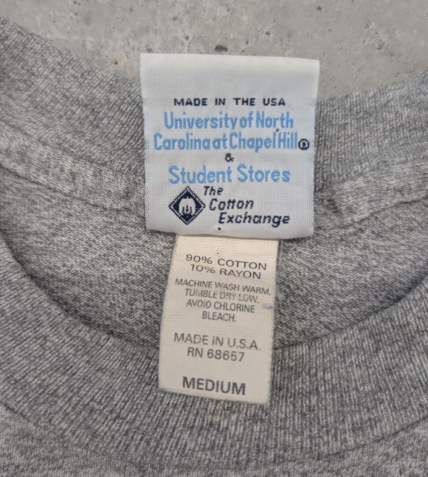Vintage Vintage 90s University of North Carolina Chapel Hill T-shirt Size US M / EU 48-50 / 2 - 4 Thumbnail