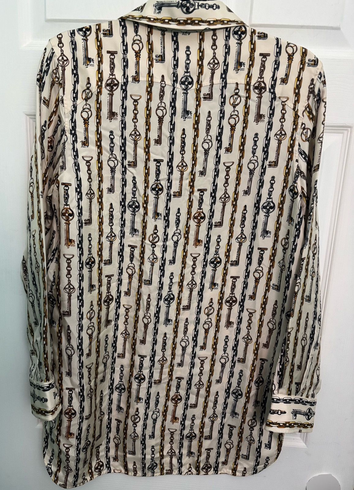 Louis Vuitton Louis Vuitton Silk Monogram Button Up Sz 36 Size US S / EU 44-46 / 1 - 5 Thumbnail