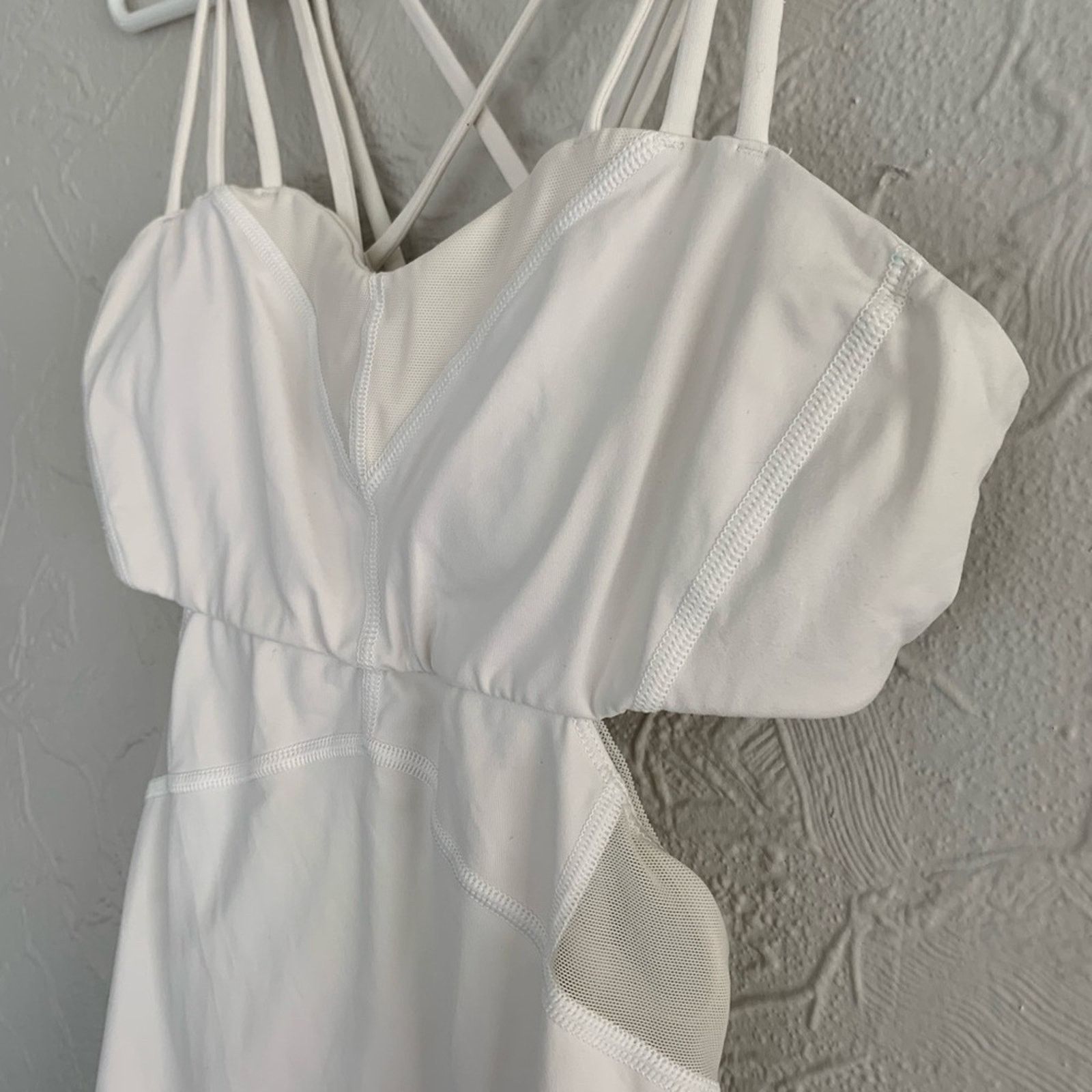 Lululemon Lululemon Womens White Spaghetti Strap Sweetheart Size 8 Size M / US 6-8 / IT 42-44 - 2 Thumbnail