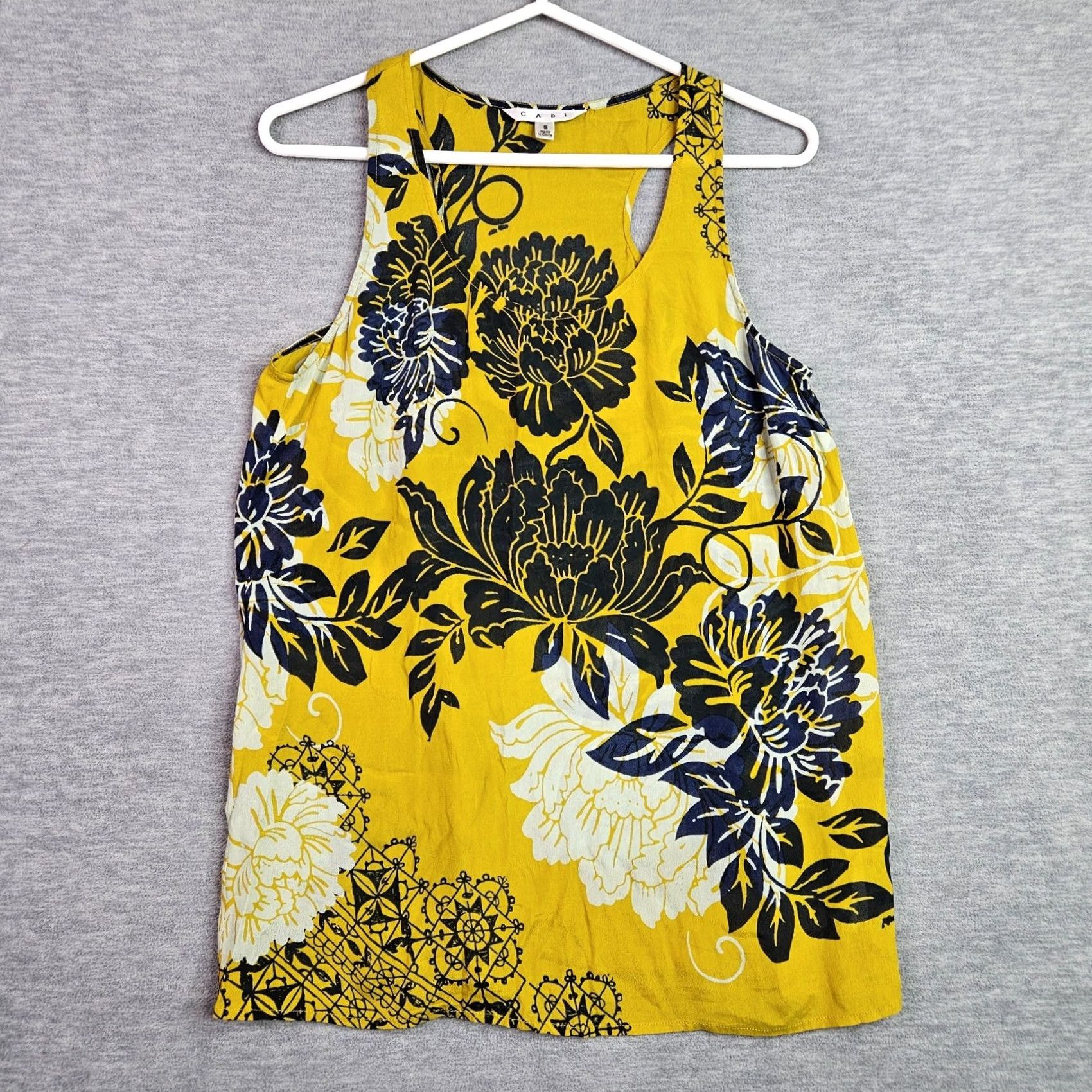 Vintage CAbi Silk Blend Sleeveless Blouse Yellow Floral Top S Women Regular Sleeveless Spring Summer Fall Winter Size S / US 4 / IT 40 - 2 Thumbnail