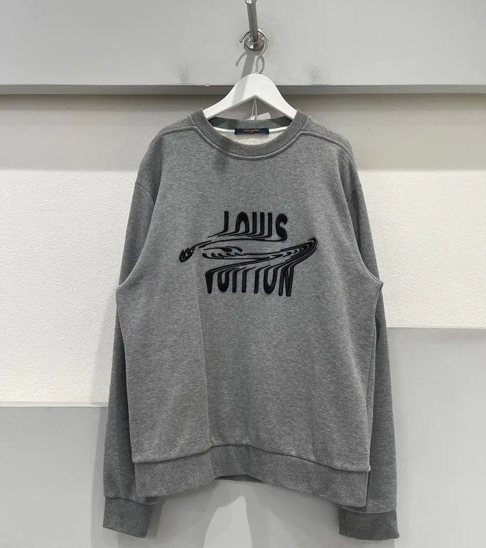 Louis Vuitton Gray Embroidered Long Sleeve Sweatshirt 0089