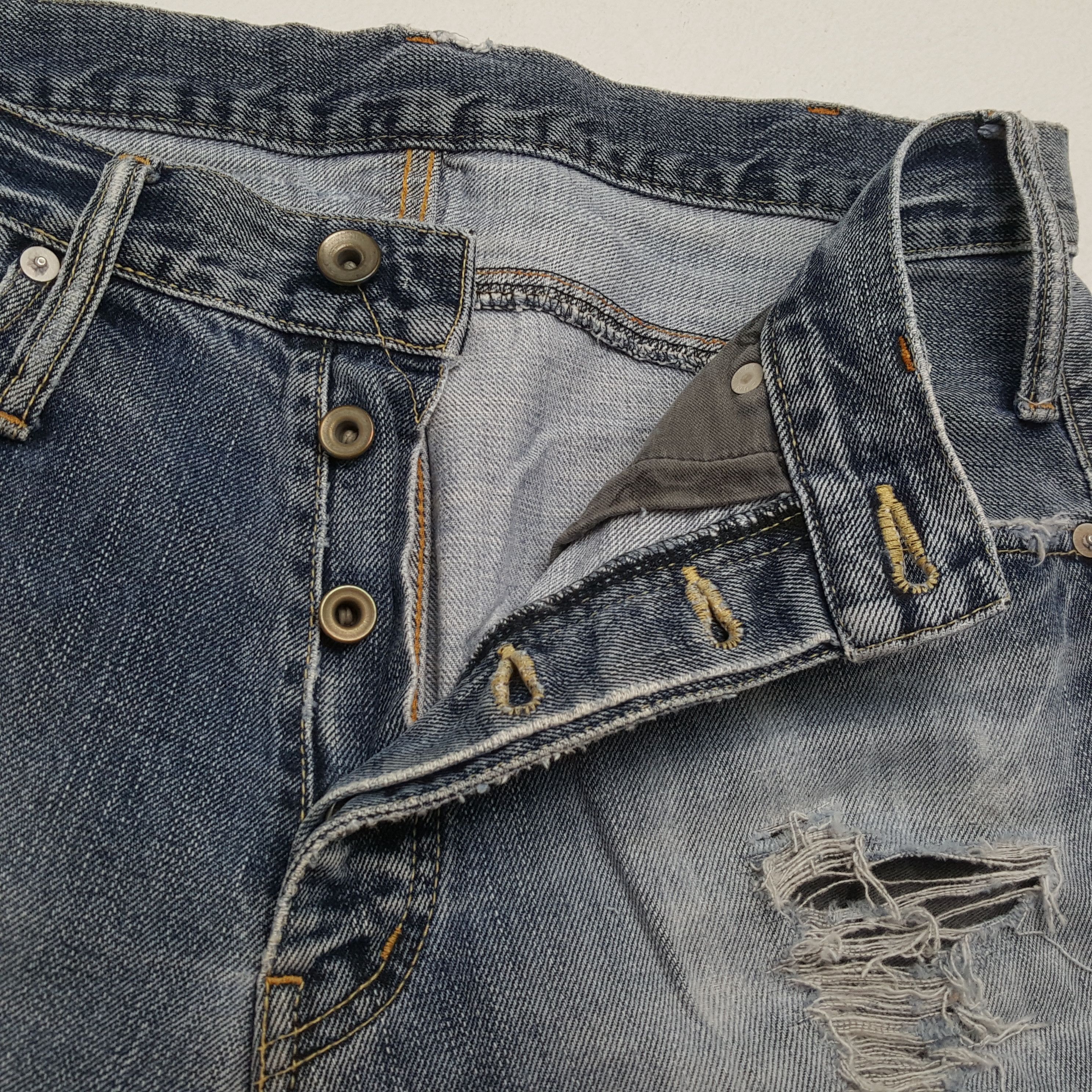 Japanese Brand × Le Grande Bleu (L.G.B.) × Vintage LE GRANDE BLEU L.G.B Distressed Jeans Fashion Style Size US 31 - 12 Thumbnail