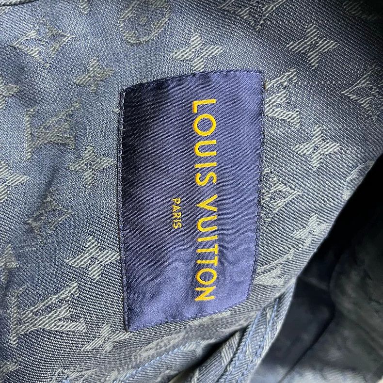 Louis Vuitton LOUIS VUITTON Blue logo printed single-breasted casual long Size US M / EU 48-50 / 2 - 4 Thumbnail
