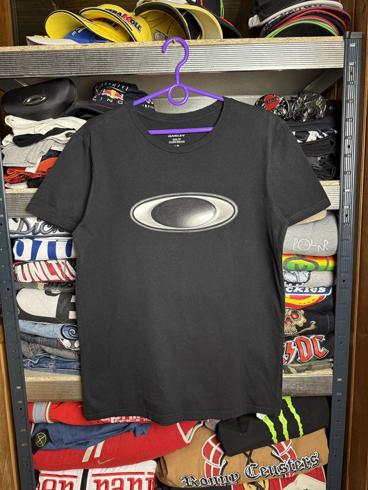 Oakley × Vintage OAKLEY 00s Crazy Big Central Logo Vintage T Shirt Y2K Size US L / EU 52-54 / 3 - 1 Thumbnail