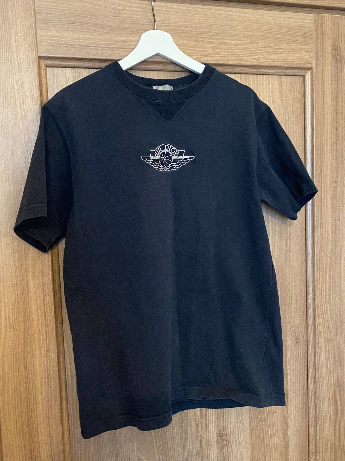 Dior × Jordan Brand Dior x Jordan Wings T-Shirt Size US M / EU 48-50 / 2 - 1 Thumbnail