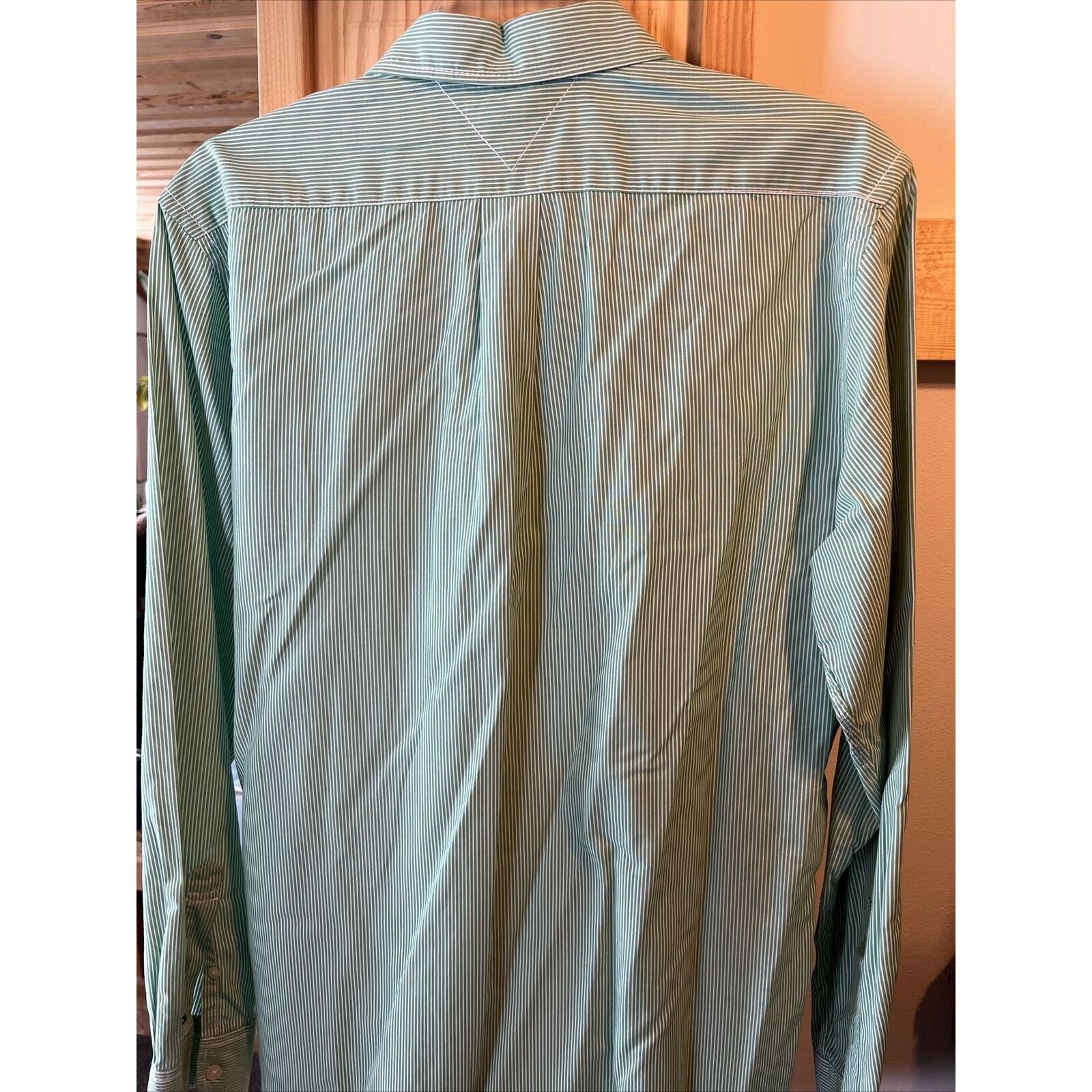 Tommy Hilfiger Tommy Hilfiger Men’s S Green Striped Trim Fit cotton Shirt Size US S / EU 44-46 / 1 - 11 Thumbnail