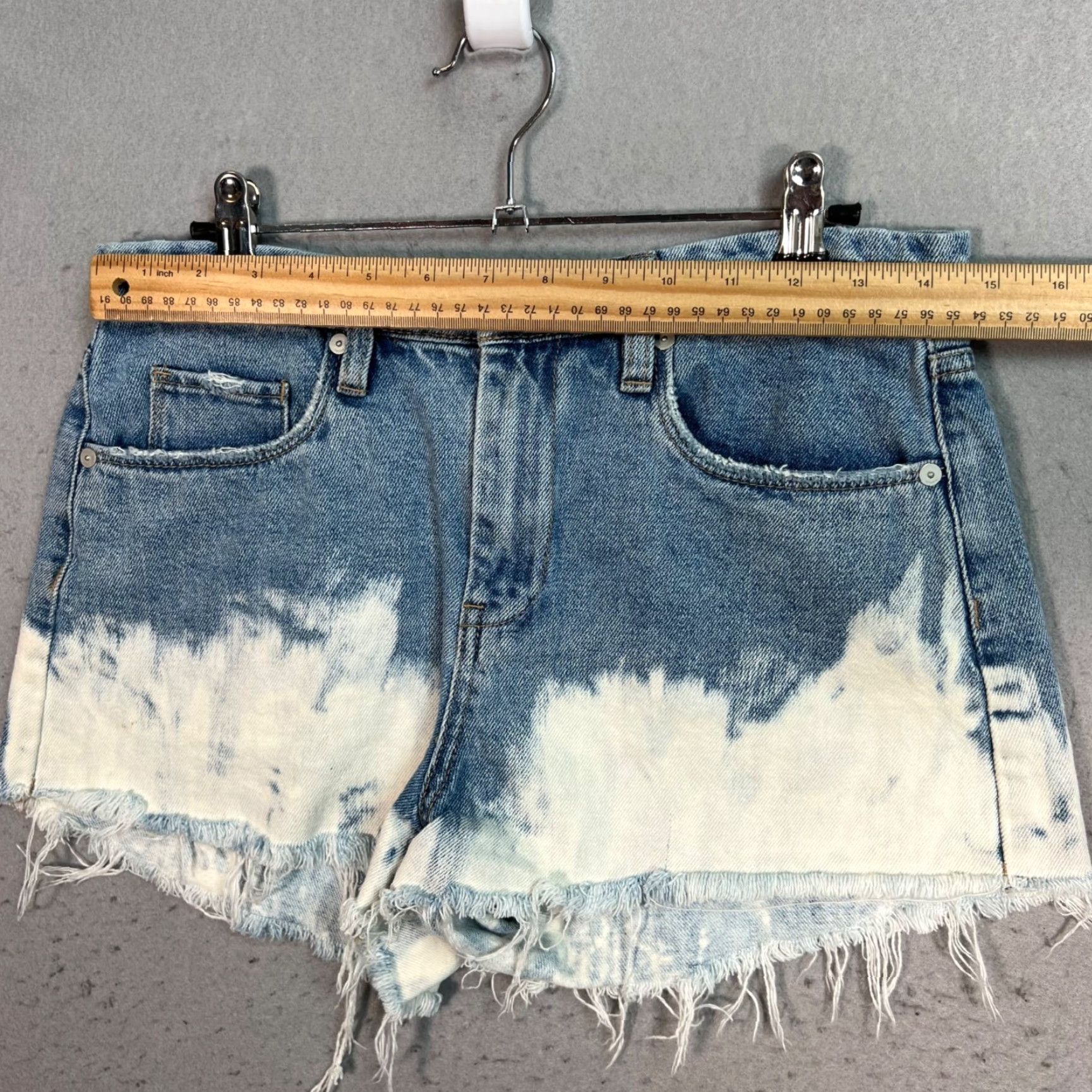 Vintage VINTAGE BLANKNYC Womens The Barrow High-Rise Denim Shorts 27 Blue Cut-Off 2 in Inseam Womens Size 27" / US 4 / IT 40 - 6 Thumbnail