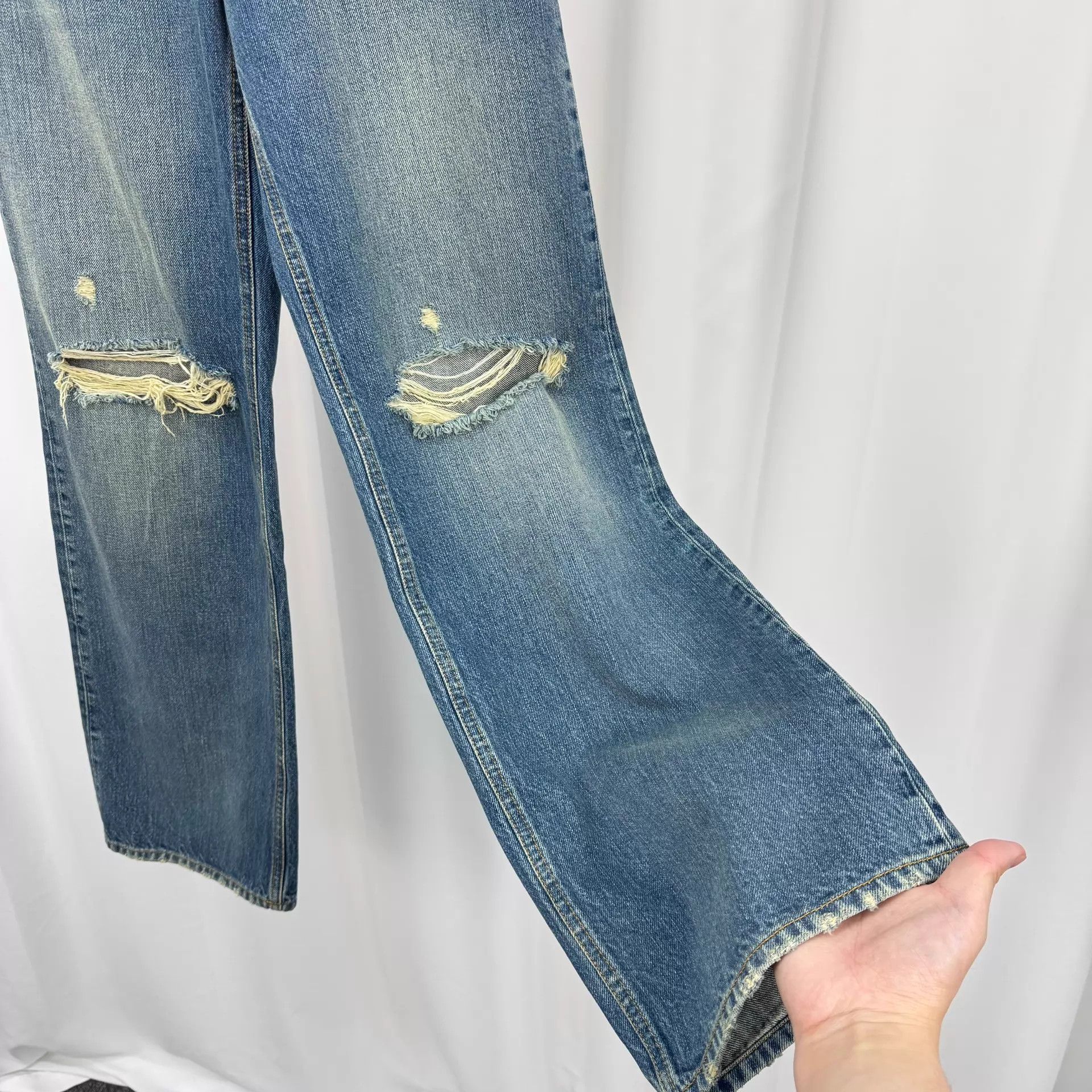 Gucci Gucci ripped leather tag washed jeans 22 new Size 24" / US 00 / IT 34 - 4 Thumbnail