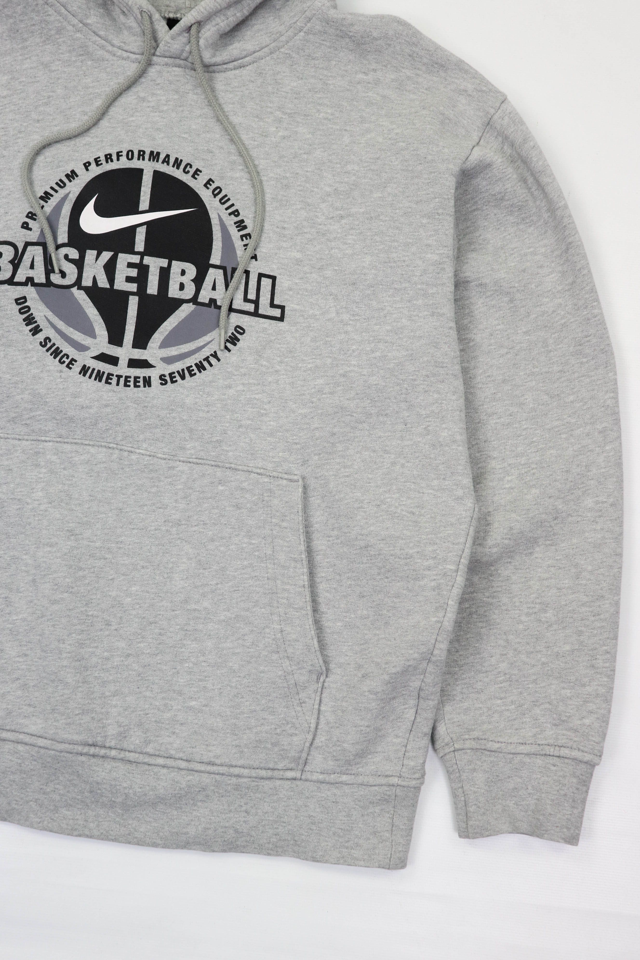 Nike Nike Vintage 00s Basketball Gray Graphics Hoodie Size US M / EU 48-50 / 2 - 5 Thumbnail