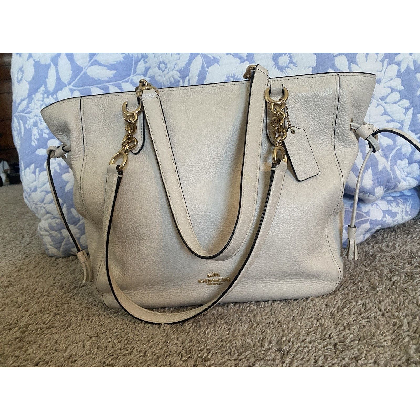 Coach Coach Elle Chain Tote Bag sz med Leather Size ONE SIZE - 13 Thumbnail