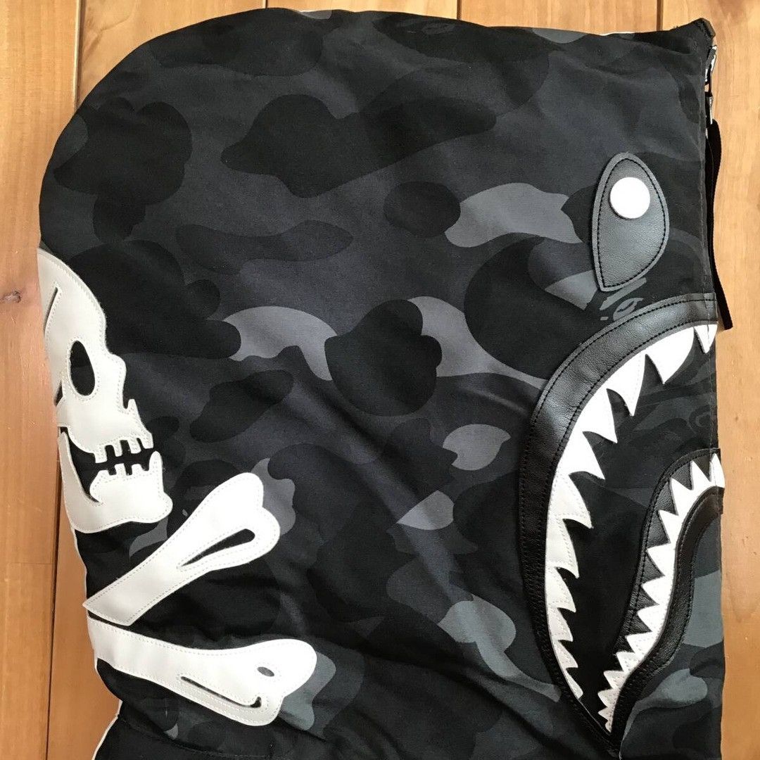 Bape × Neighborhood Neighborhood BAPE camo shark full zip hoodie Down Jacket APE Size US M / EU 48-50 / 2 - 5 Thumbnail