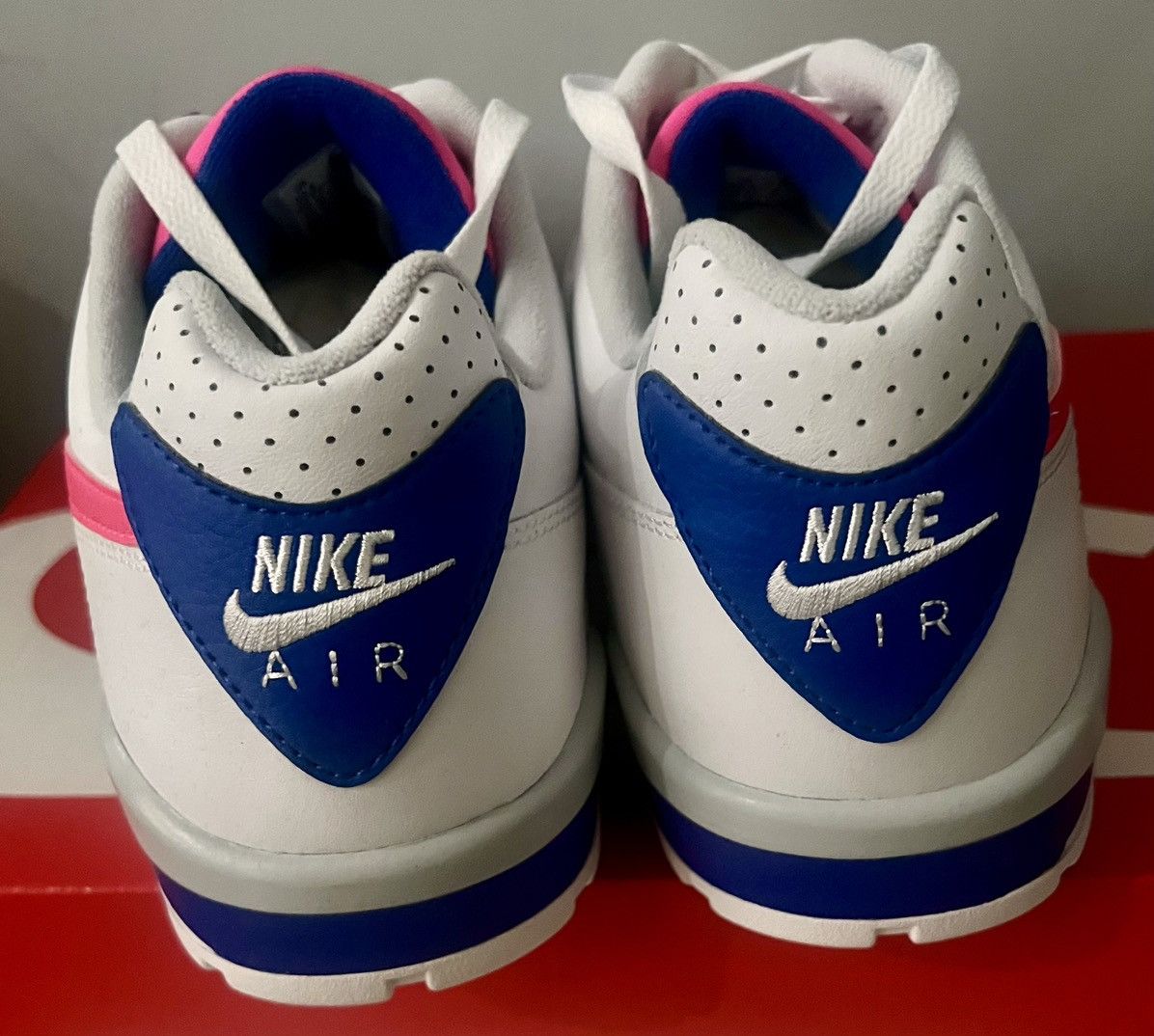Nike Authentic Nike Air Cross Trainer 3 low hyper pink racer blue Size US 10.5 / EU 43-44 - 4 Thumbnail