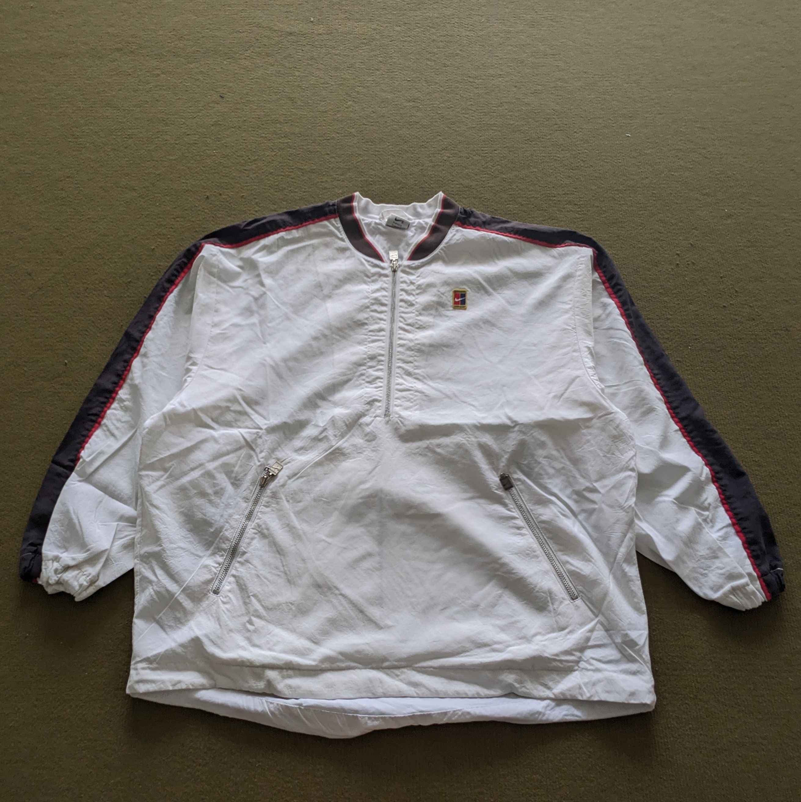 Nike Vintage NIKE Sportswear Brand Windbreaker Jacket Size US L / EU 52-54 / 3 - 1 Thumbnail