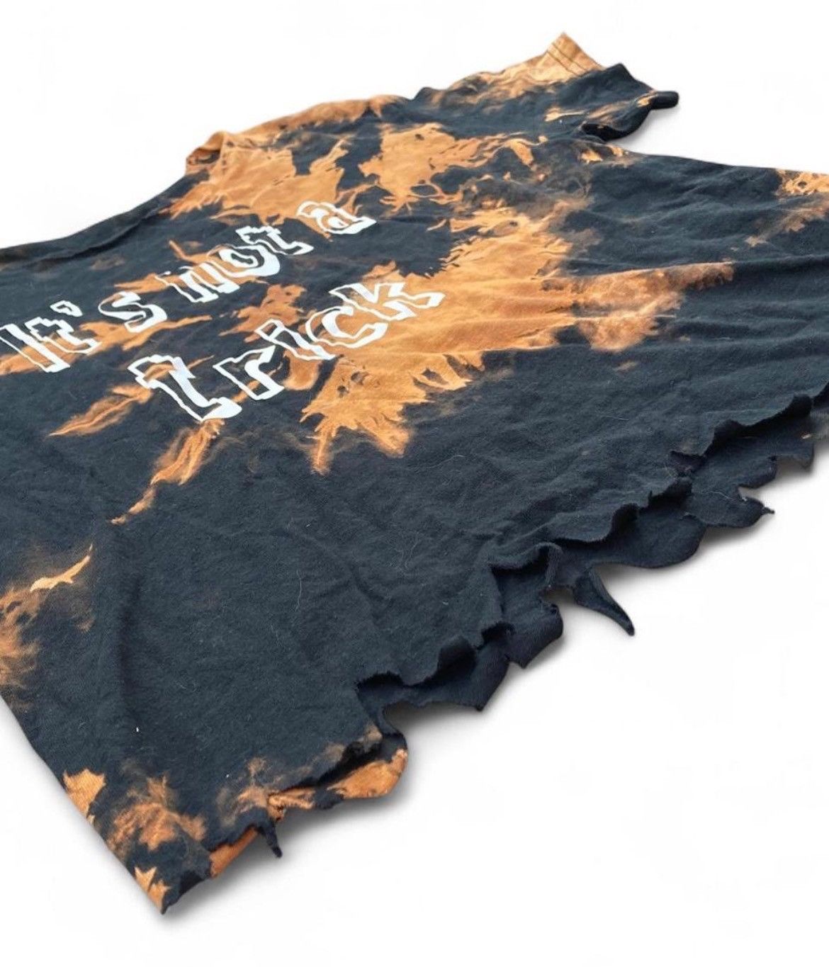 Vintage Y2K Bleached Tie Dye Croptop “Its Not a trick” Size Large Size US L / EU 52-54 / 3 - 3 Thumbnail