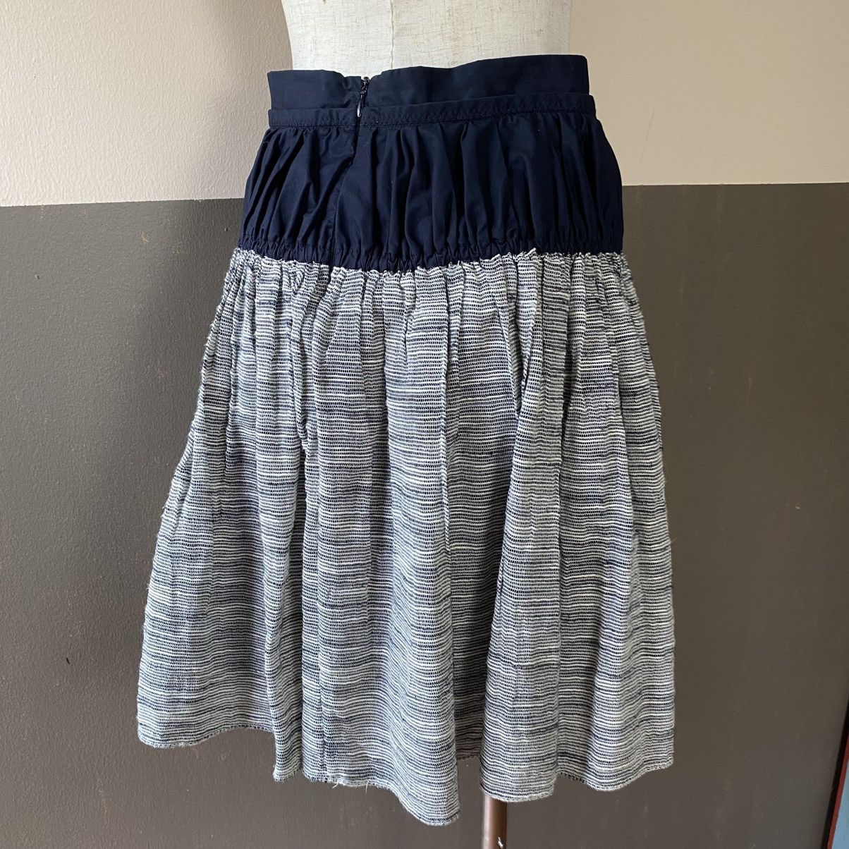 Carven CARVEN Navy Contrast Gathered Skirt Size 26" / US 2 / IT 38 - 2 Thumbnail