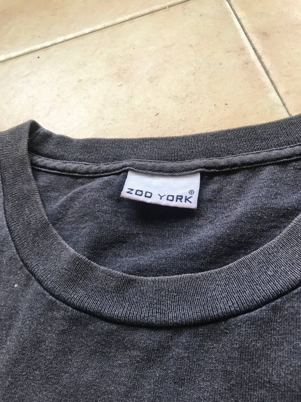 Hook-Ups × Vintage Vintage Zoo York vs Phase II Faded Tee Size US M / EU 48-50 / 2 - 4 Thumbnail