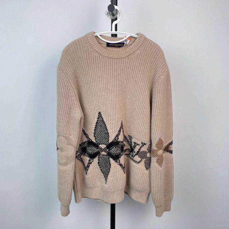 Louis Vuitton Louis Vuitton Ski Collection Beige Floral Embroidered Wool Size US S / EU 44-46 / 1 - 1 Thumbnail