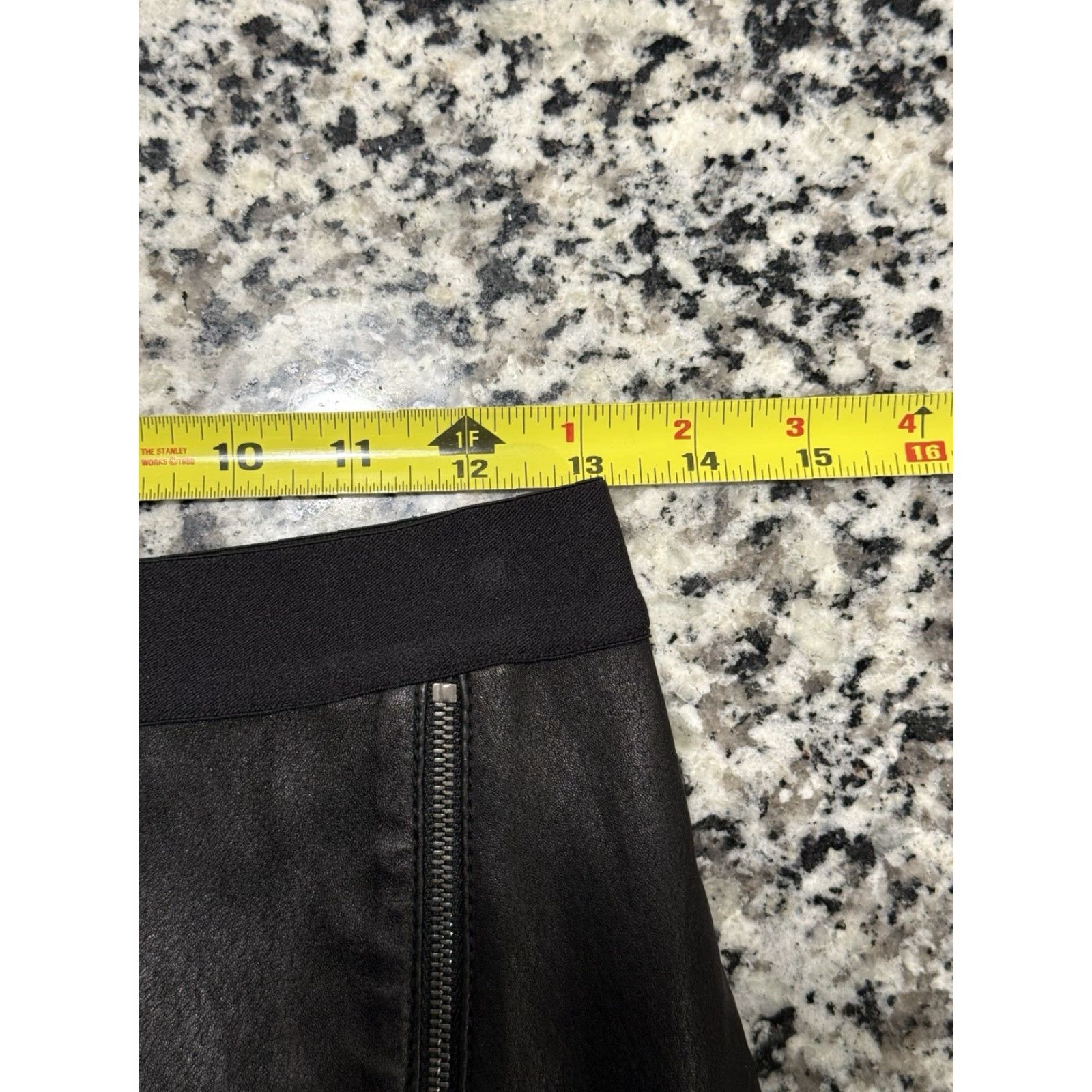 Theory Theory Black Leather Skirt Size 2 Pencil Straight Knee Length Zip Asymmetrical Gracey Size 26" / US 2 / IT 38 - 4 Thumbnail