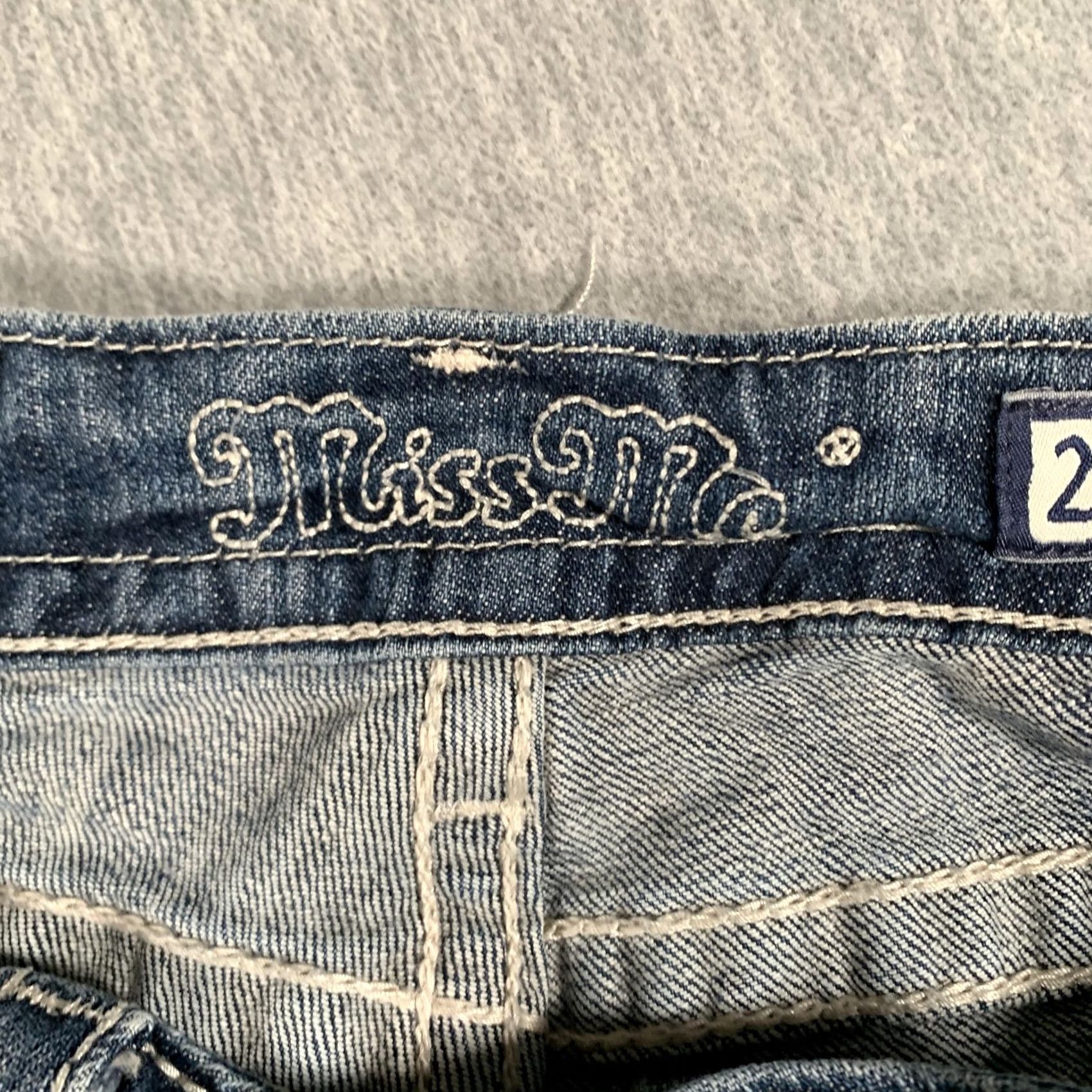 Miss Me Miss Me Jeans Womens 27 Bootcut Denim VTG 17C Embellished Buckle Rhinestone Embroidered Pocket Distressed Low Rise 31in Inseam Easy Boot Size 27" / US 4 / IT 40 - 7 Thumbnail