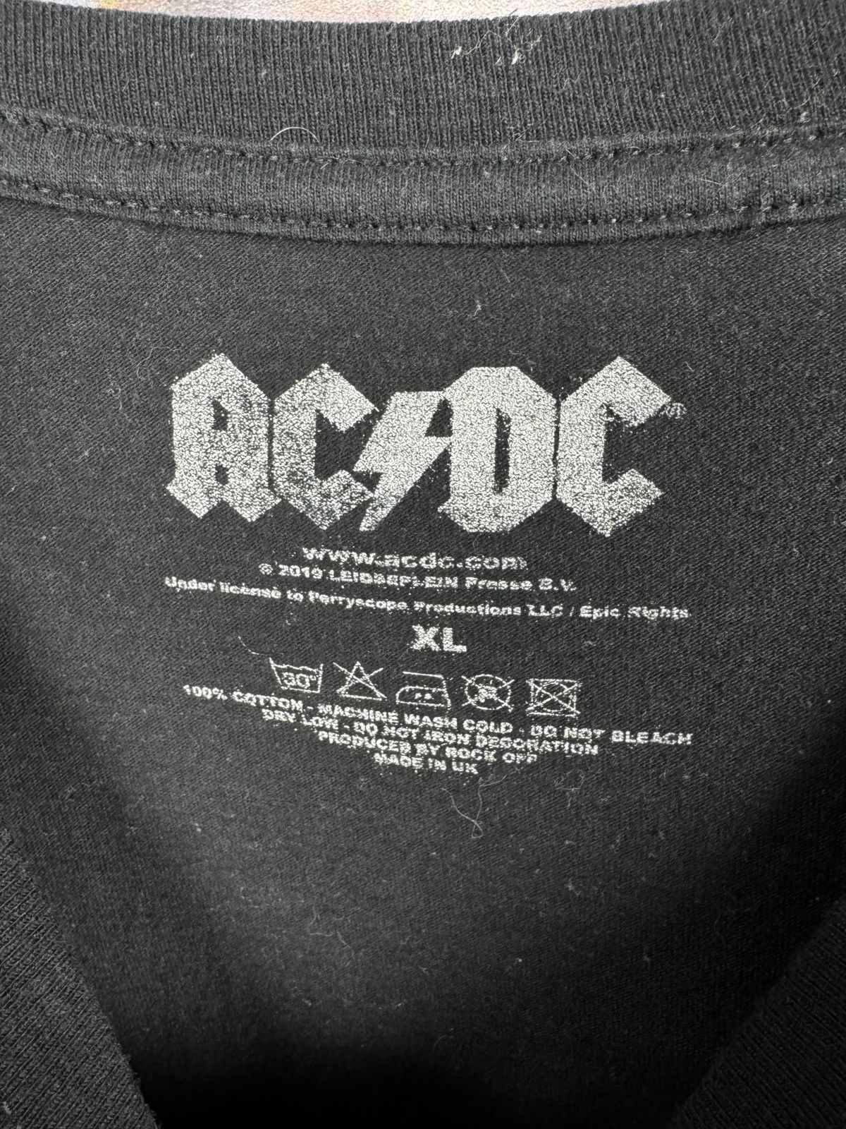 AC/DC AC/DC High Voltage Rock N Roll Classic Logo Band T-Shirt Size US XL / EU 56 / 4 - 5 Thumbnail