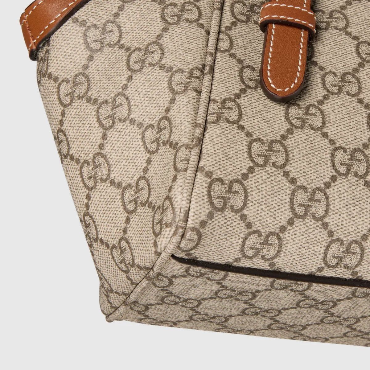 Gucci o1in1g0926 Size: OS / GG Emblem Small Top Handle Bag Size ONE SIZE - 7 Thumbnail
