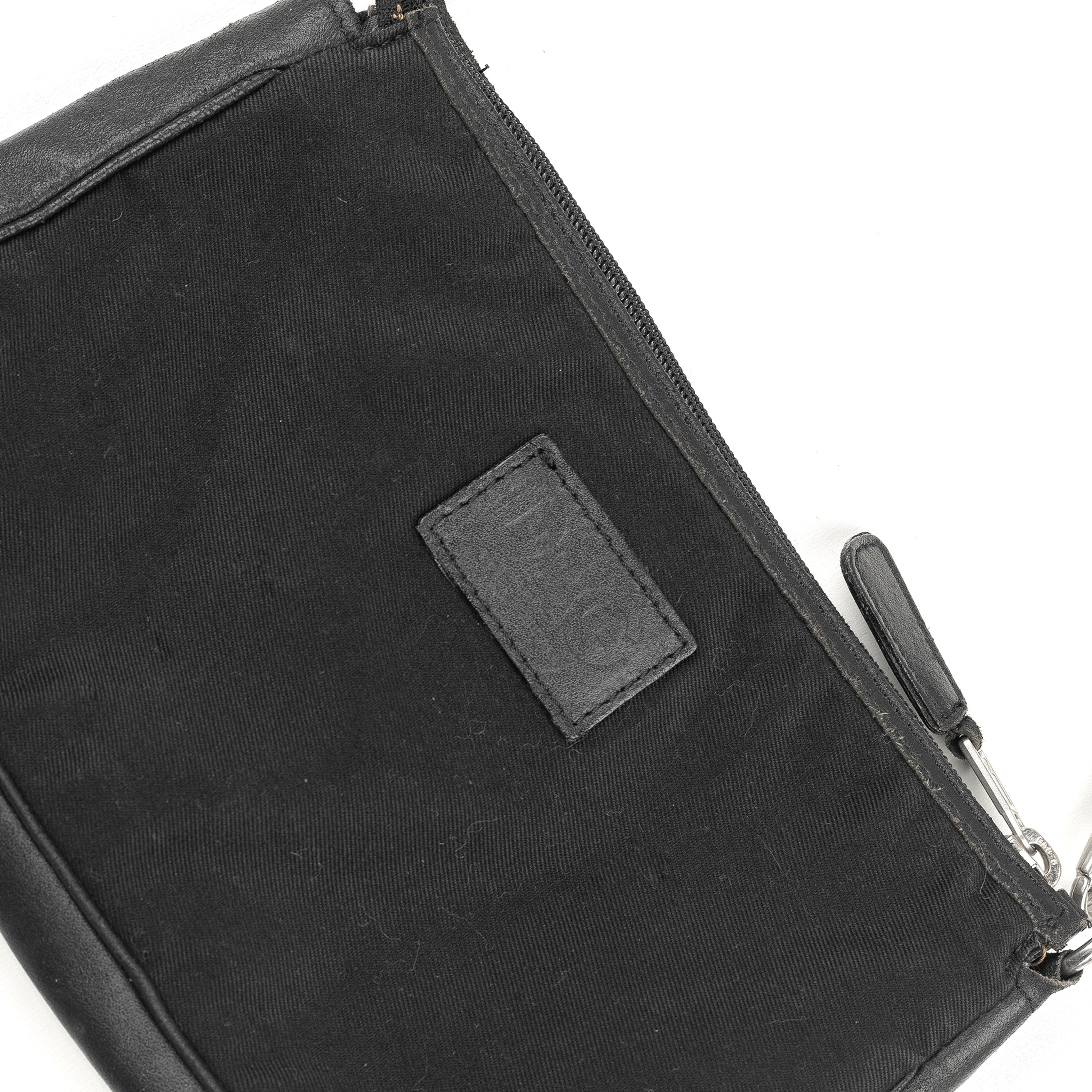 Dolce & Gabbana Dolce & Gabbana Pirate Skull Vintage Black Baguette Bag Size ONE SIZE - 4 Thumbnail