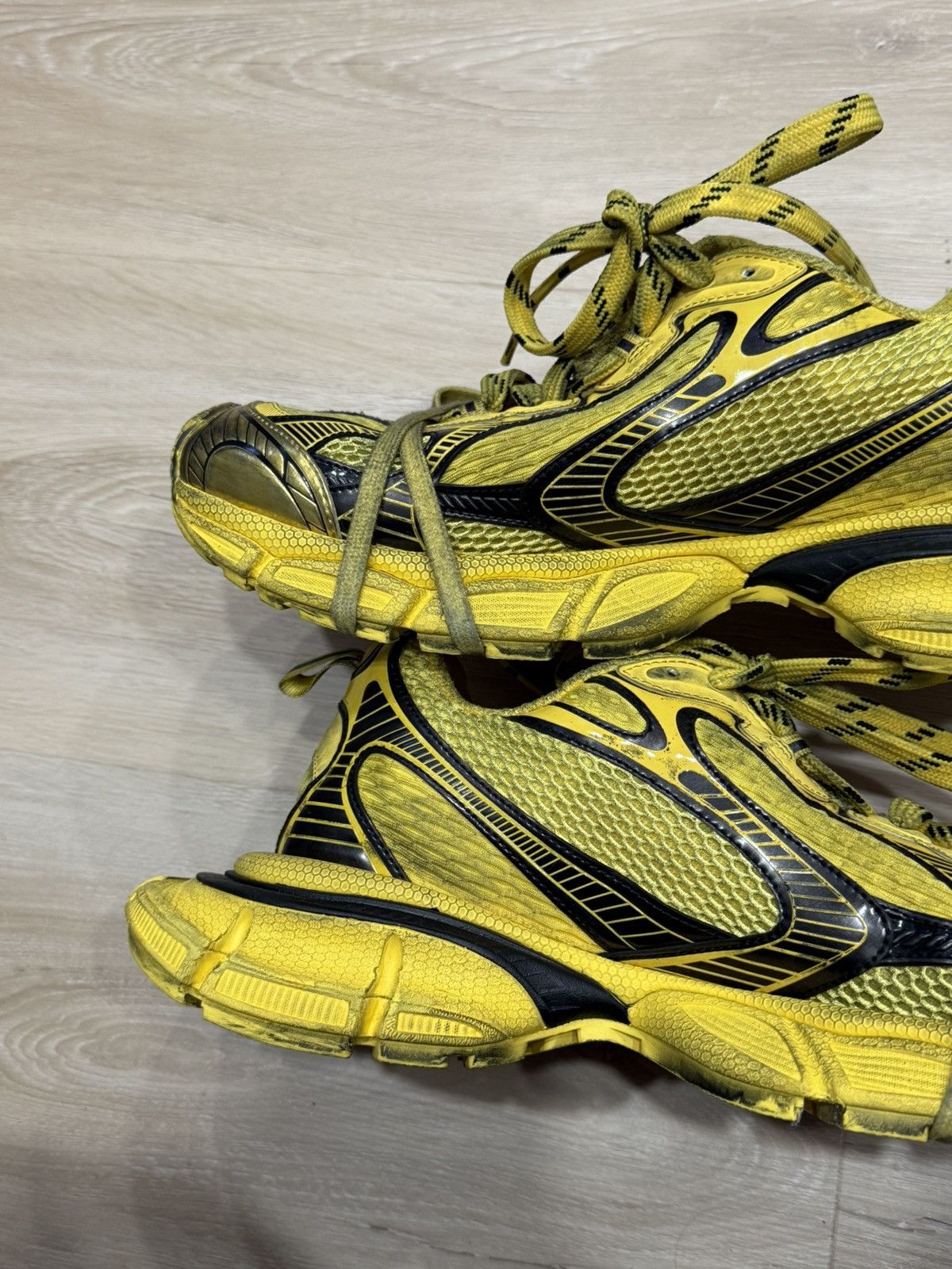 Balenciaga Balenciaga 3xl Distressed Sneakers ‘Yellow’ Size US 12 / EU 45 - 11 Thumbnail